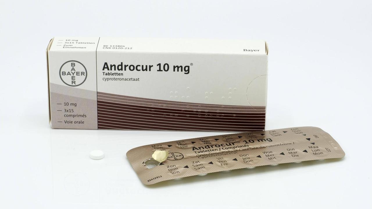Foto einer Schachtel mit Antiandrogen-Präparat "Androcur" von Bayer Foto einer Schachtel mit Antiandrogen-Präparat "Androcur" von Bayer