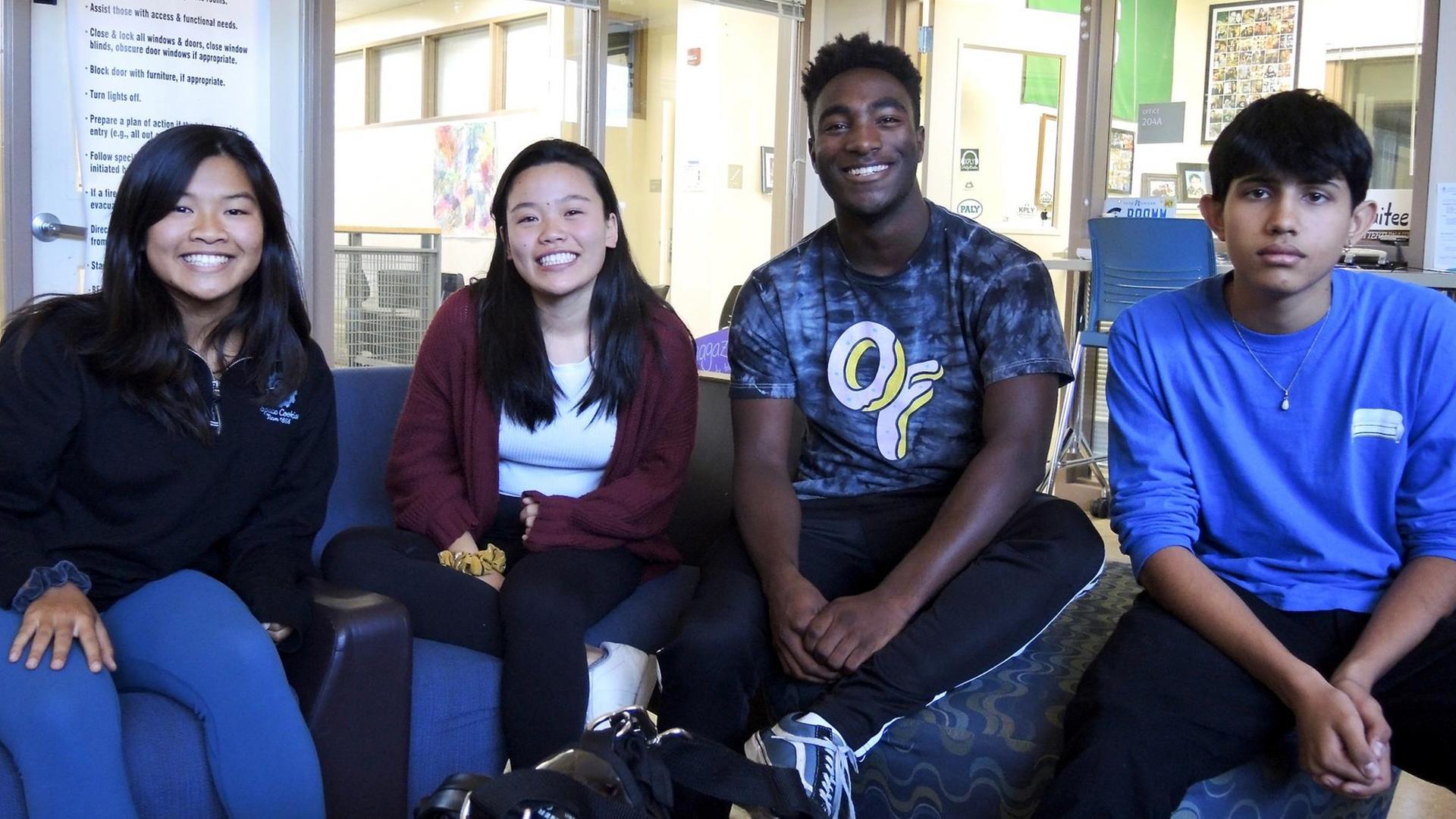 Schüler der Palo Alto High School: "Entweder Du schaffst es bis ganz nach oben oder Du musst den Rest deines Lebens Burger braten." Schüler der Palo Alto High School: "Entweder Du schaffst es bis ganz nach oben oder Du musst den Rest deines Lebens Burger braten."