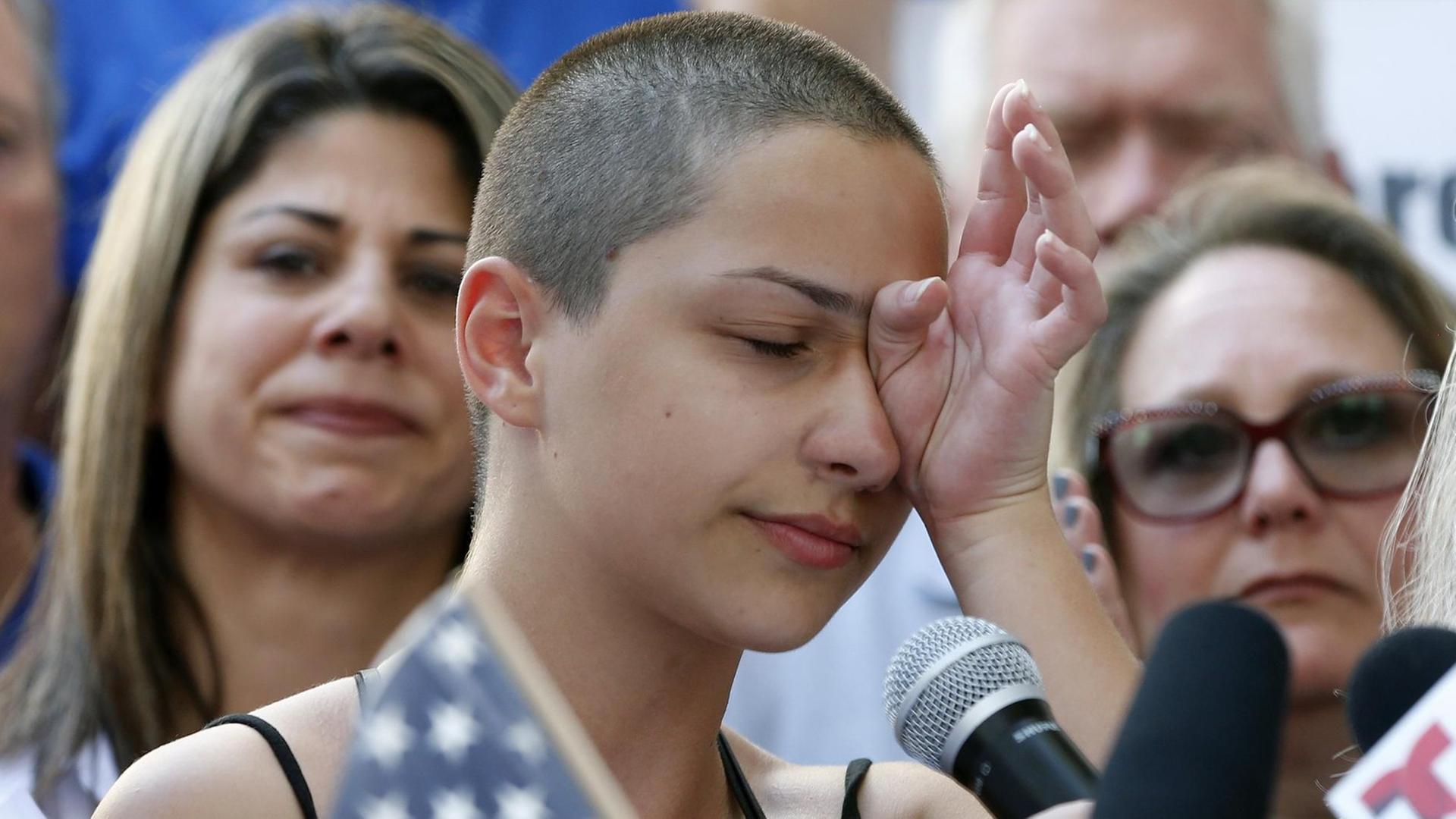 Emma Gonzalez bei einer Demonstration in Florida Emma Gonzalez bei einer Demonstration in Florida