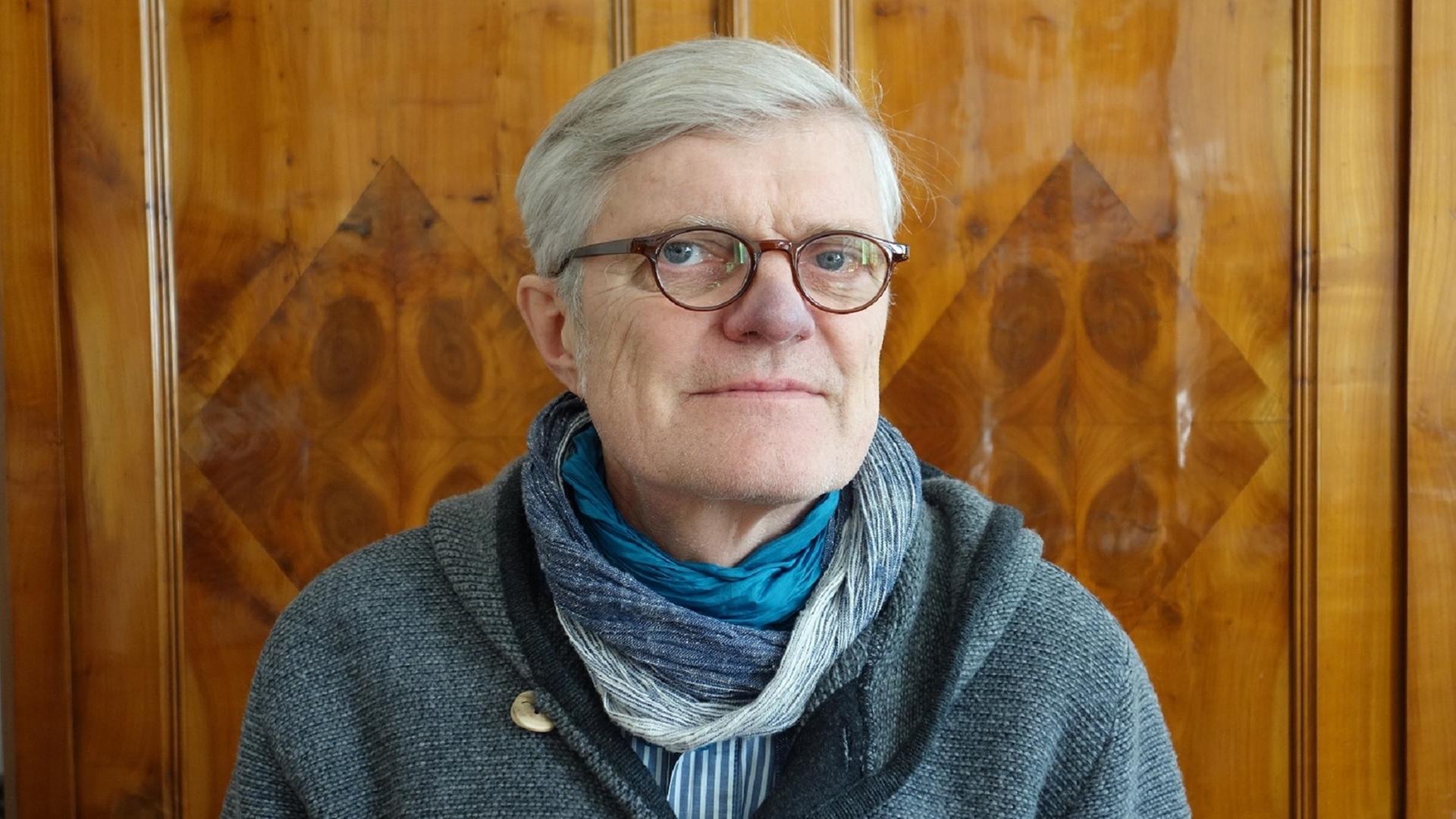 Porträt des Schreiners und Restaurators Matthias Vondung. Porträt des Schreiners und Restaurators Matthias Vondung.
