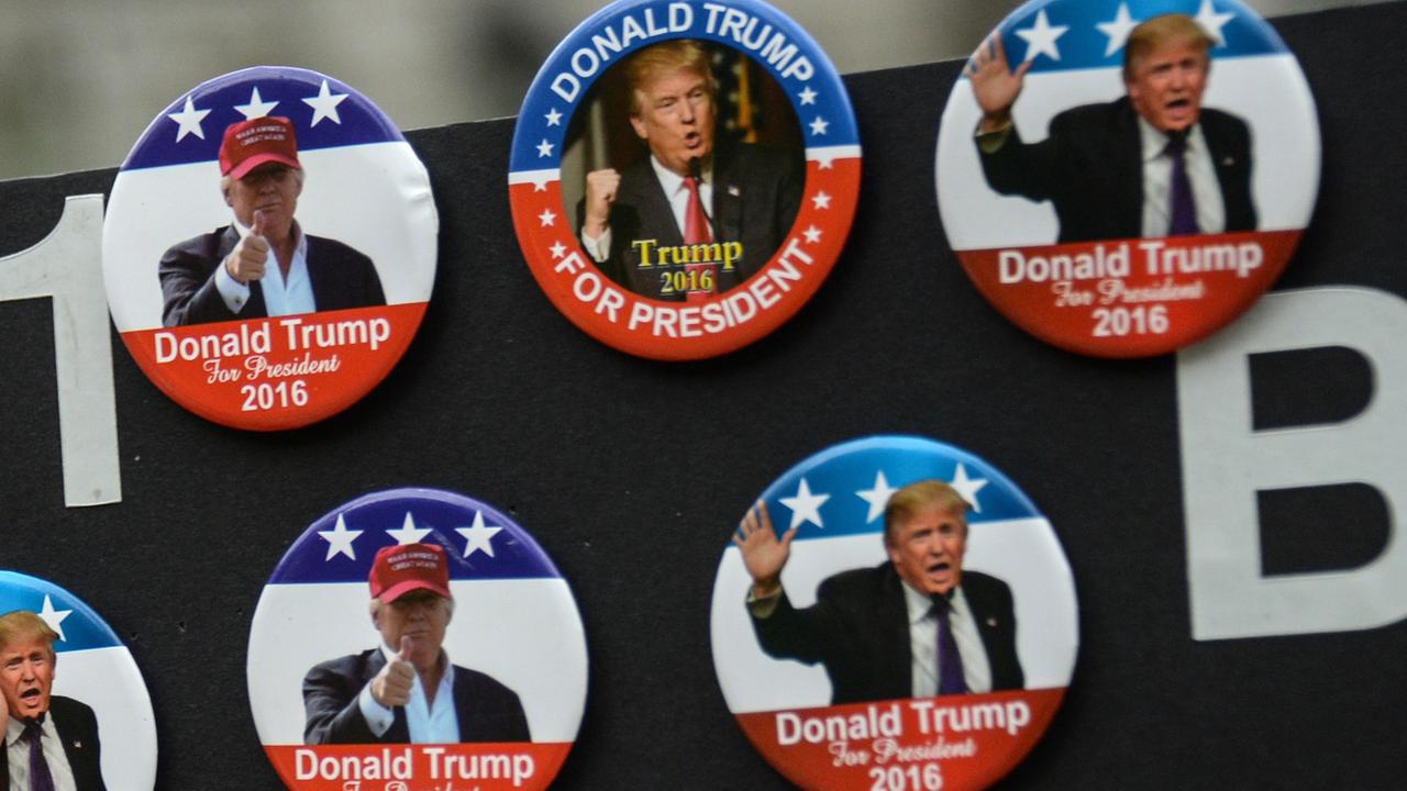 Diese Sticker zum Stückpreis von 1 US-Dollar fordern "Donald Trump for President" Diese Sticker zum Stückpreis von 1 US-Dollar fordern "Donald Trump for President"
