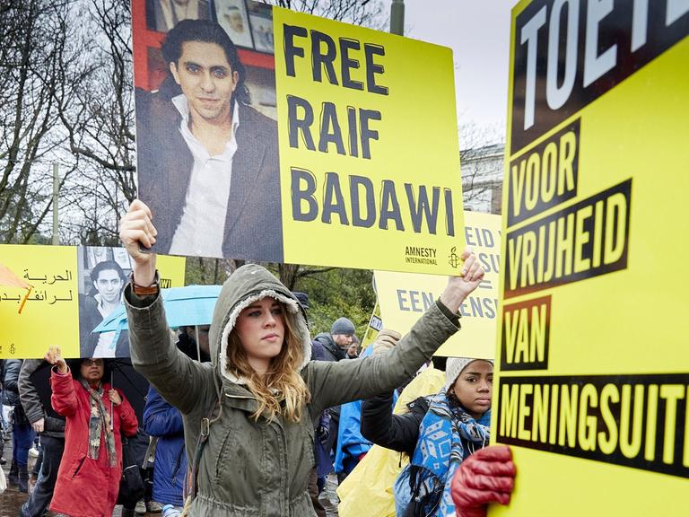 Protest in Den Haag für die Freilassung von Raif Badawi