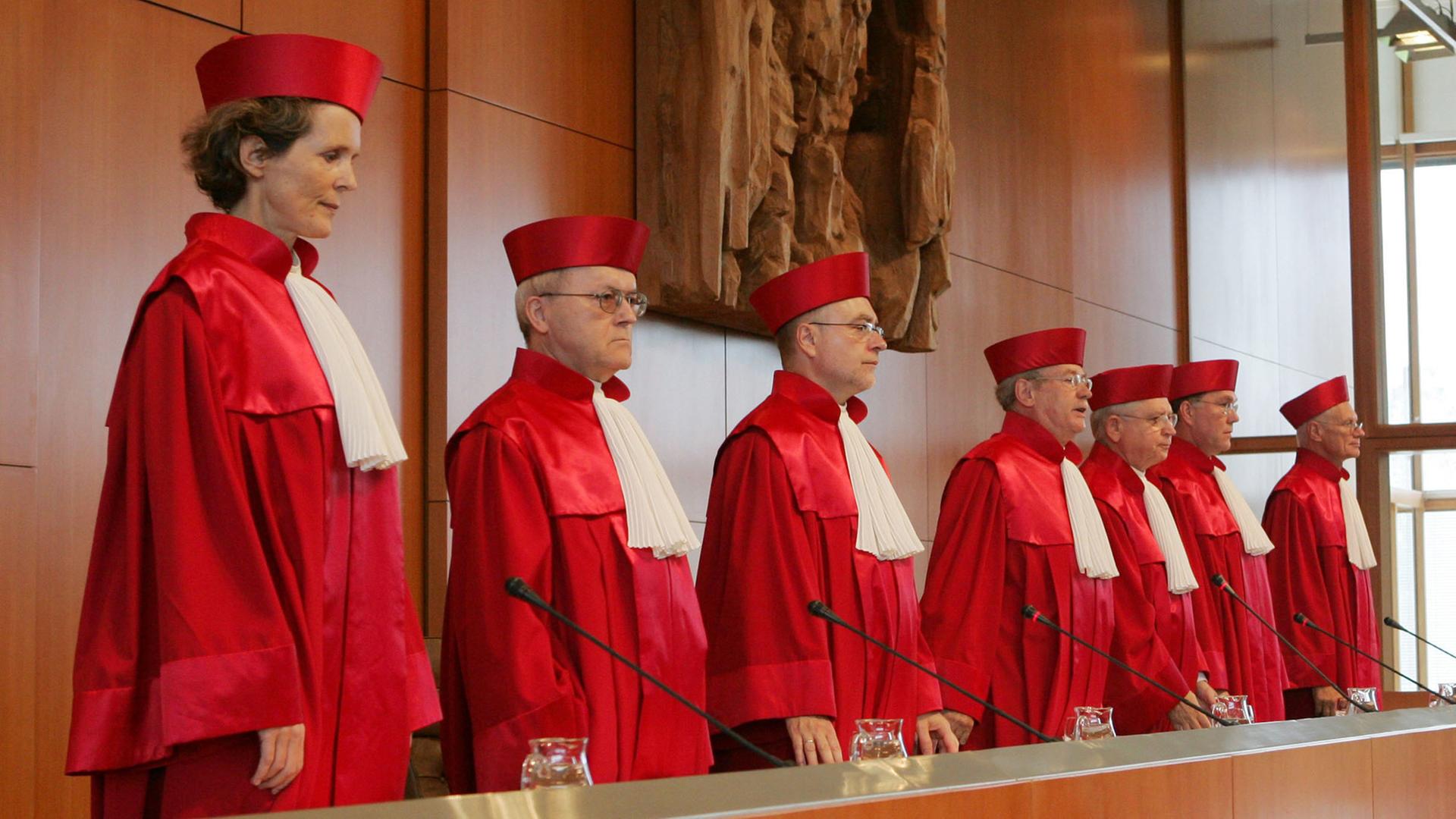Der Erste Senat des Bundesverfassungsgerichts in Karlsruhe; Aufnahme vom Januar 2017