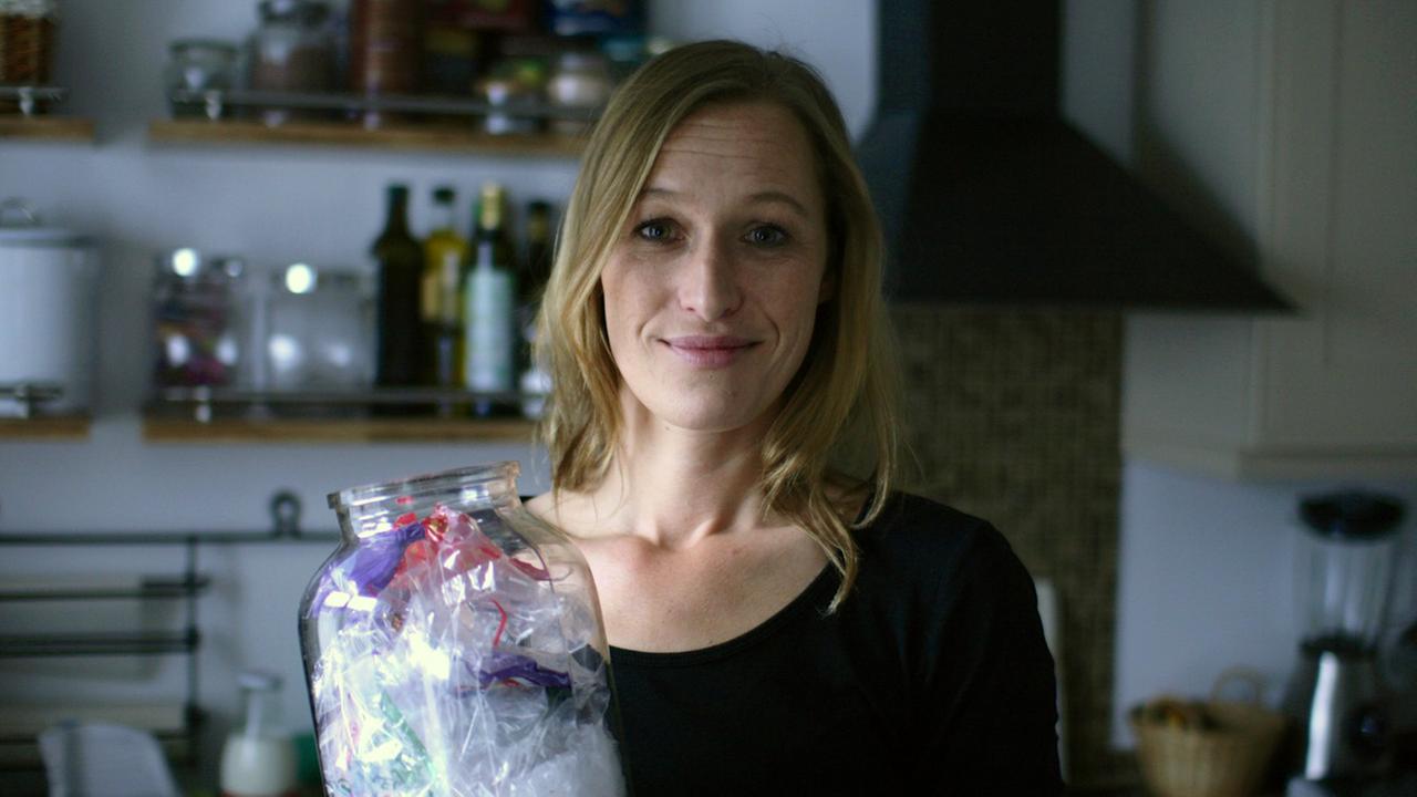 Die Online-Redakteurin und Bloggerin Nadine Schubert versucht seit drei Jahren so wenig Plastik zu verbrauchen wie möglich. Die Online-Redakteurin und Bloggerin Nadine Schubert versucht seit drei Jahren so wenig Plastik zu verbrauchen wie möglich.
