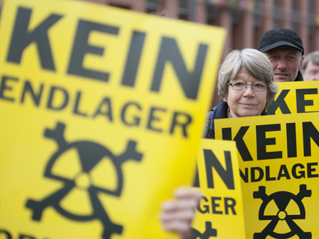 Atomkraftgegner reagierten ablehnend auf den Vorschlag Atomkraftgegner reagierten ablehnend auf den Vorschlag