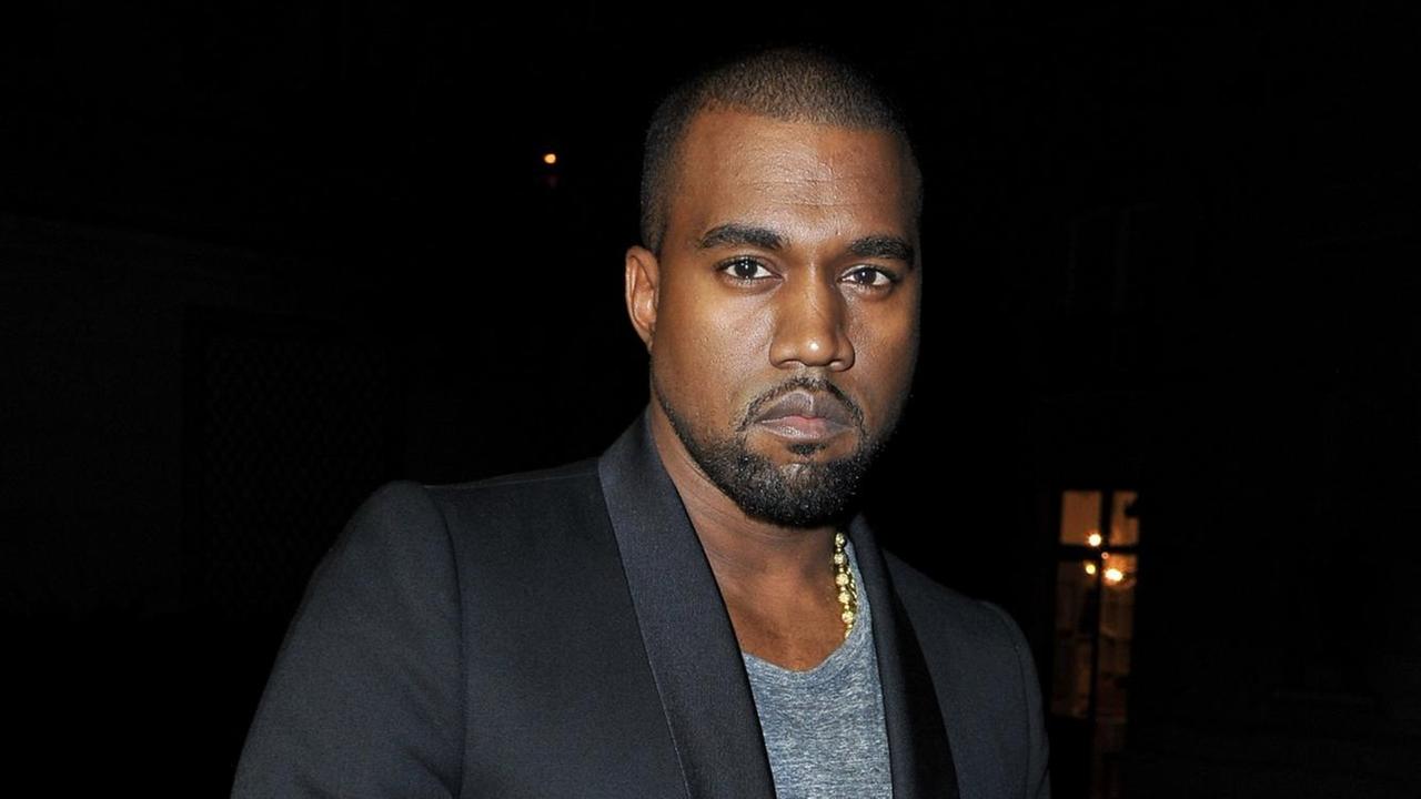 Kayne West auf der Paris Fashion Week. Kayne West auf der Paris Fashion Week.