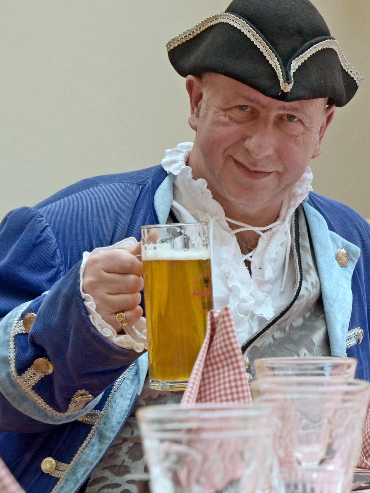 Leider liegt für dieses Bild keine Bildbeschreibung vor Leider liegt für dieses Bild keine Bildbeschreibung vor