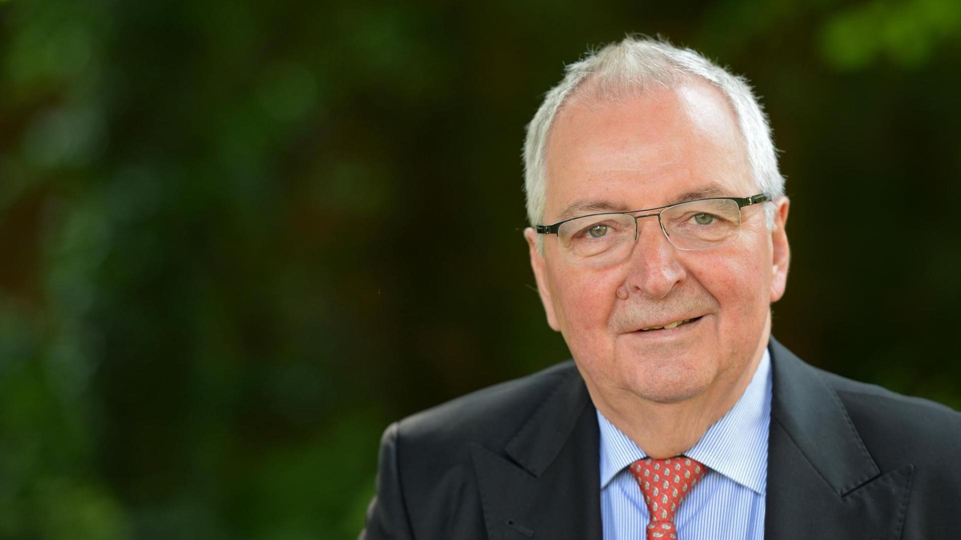 Der frühere Umweltminister Klaus Töpfer. Der frühere Umweltminister Klaus Töpfer.