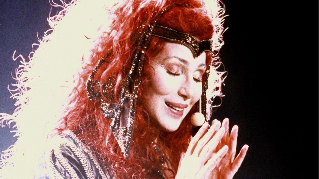 Die Sängerin Cher bei ihrer "Do You Believe?" Tour 1999. Die Sängerin Cher bei ihrer "Do You Believe?" Tour 1999.