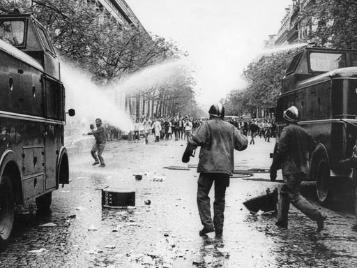 Auseinandersetzungen zwischen Studenten und Polizei im Mai 1968 in Paris
