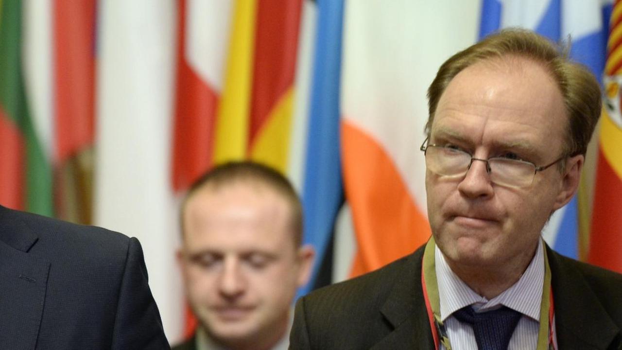 Ivan Rogers (r.) mit dem früheren Premierminister David Cameron (l.). Ivan Rogers (r.) mit dem früheren Premierminister David Cameron (l.).
