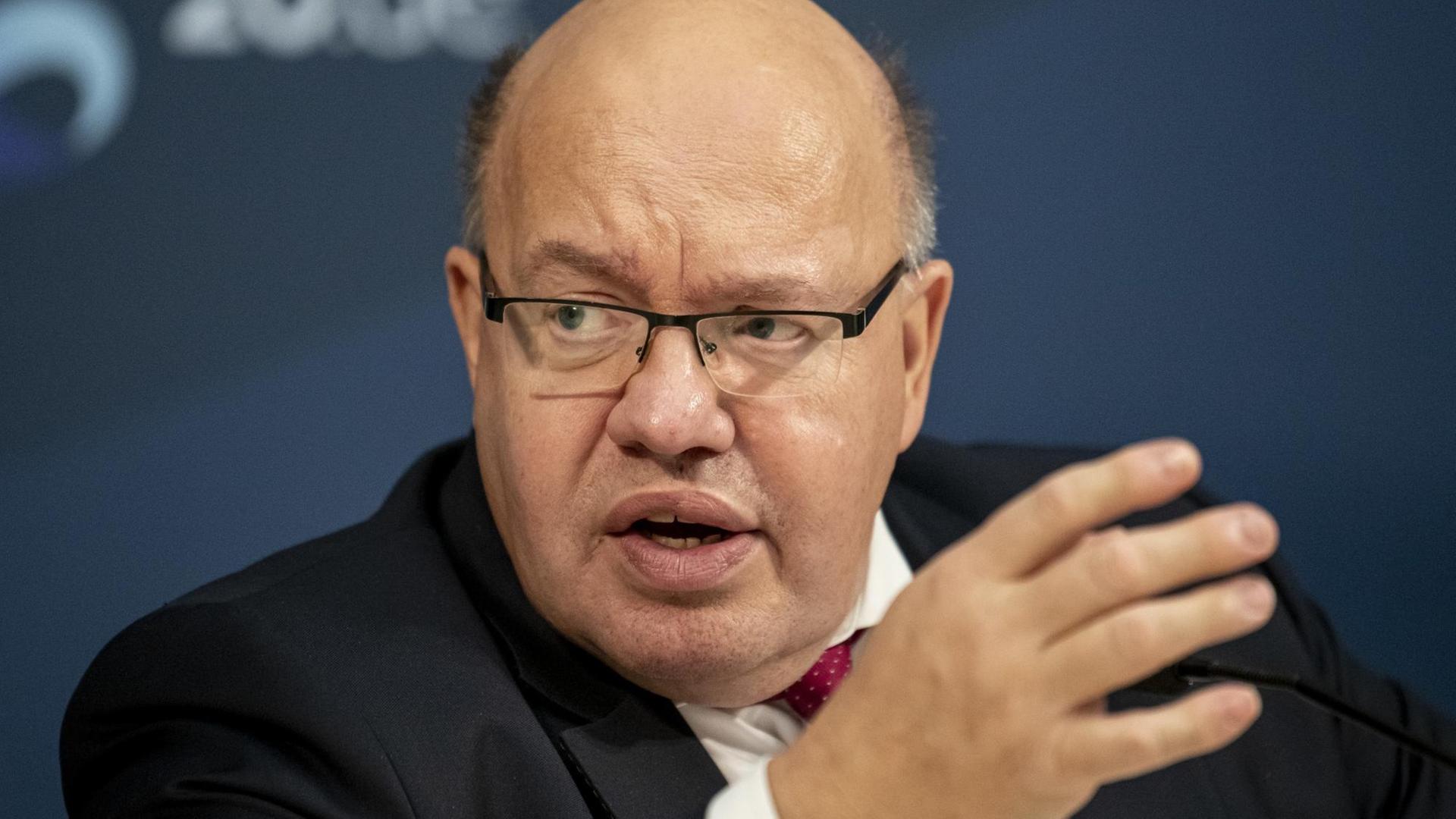 Wirtschaftsminister Altmaier bei einem Pressetermin Anfang November 2020 Wirtschaftsminister Altmaier bei einem Pressetermin Anfang November 2020