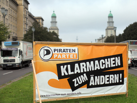 Wahlplakat der Piratenpartei in Berlin
