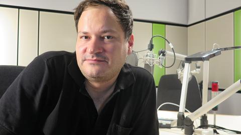 Der Schriftsteller Thomas Melle zu Gast bei Deutschlandradio Kultur