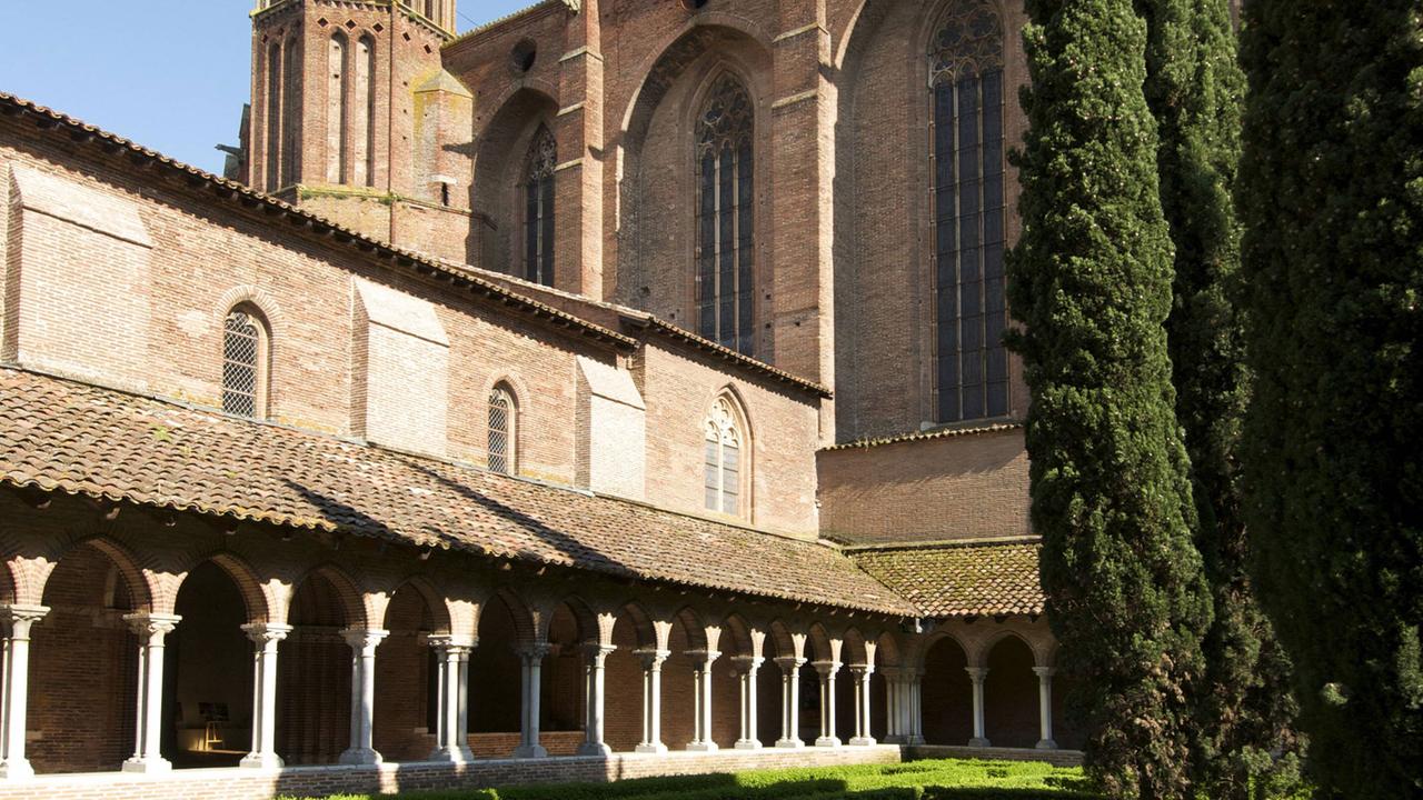 Kreuzgang im Dominikanerkloster in Toulouse, Frankreich