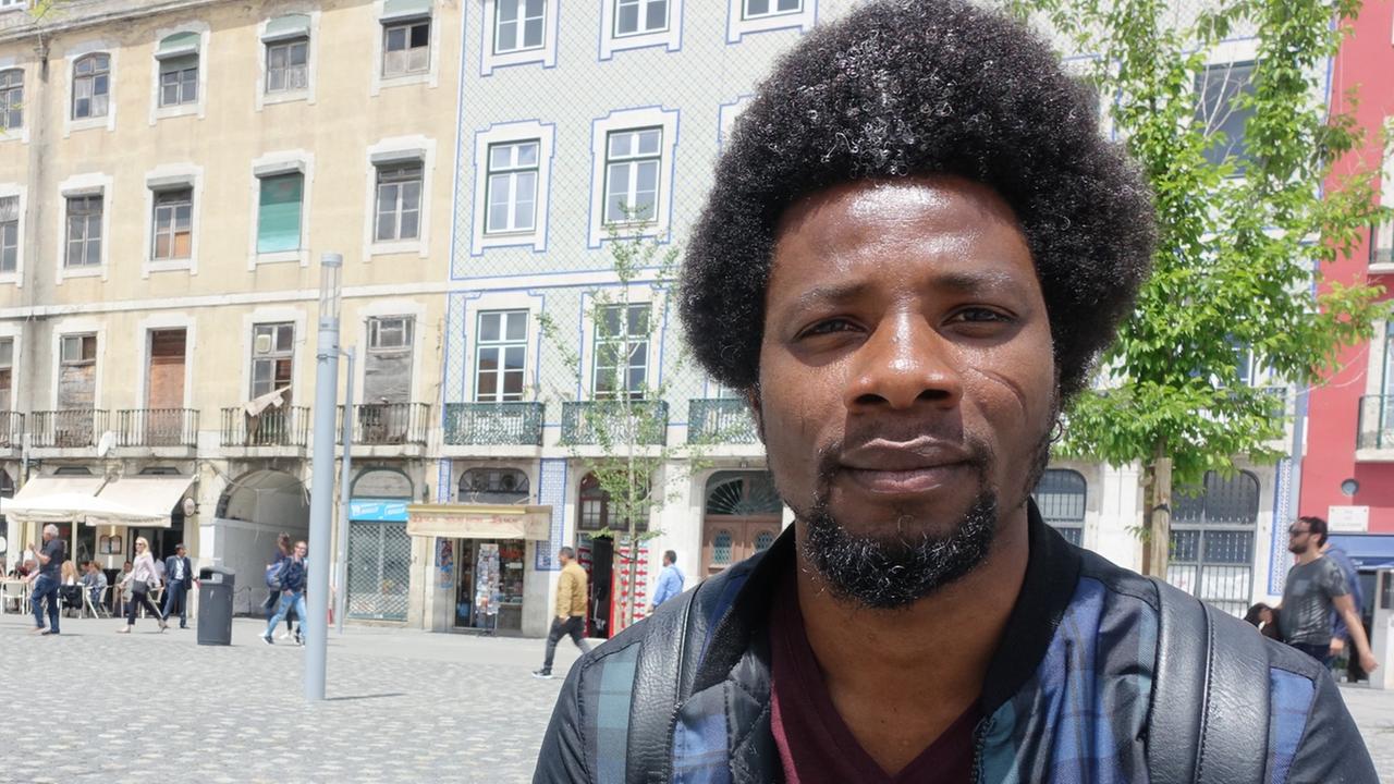 Tourguide Naky kennt sich aus mit Portugals Kolonialgeschichte Tourguide Naky kennt sich aus mit Portugals Kolonialgeschichte