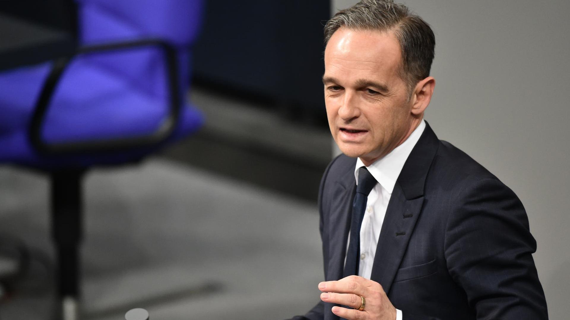 Bundesaußenminister Heiko Maas (SPD) spricht bei der Debatte im Bundestag über den Haushalt des Auswärtigen Amtes 2020. Bundesaußenminister Heiko Maas (SPD) spricht bei der Debatte im Bundestag über den Haushalt des Auswärtigen Amtes 2020.