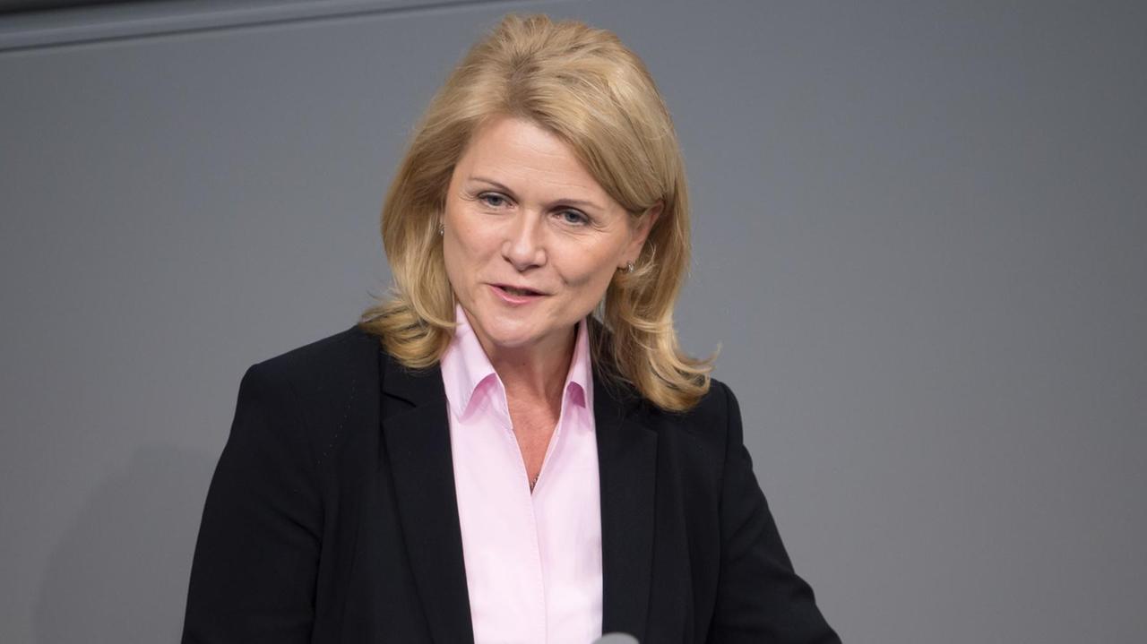 Man sieht die SPD-Politikerin Sabine Poschmann Man sieht die SPD-Politikerin Sabine Poschmann