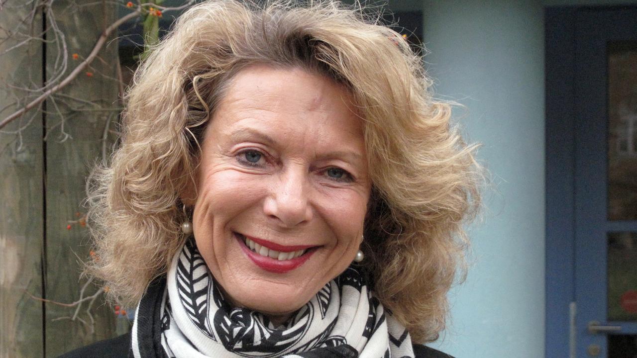 Die Psychotherapeutin und Psychiaterin Iris Hauth Die Psychotherapeutin und Psychiaterin Iris Hauth