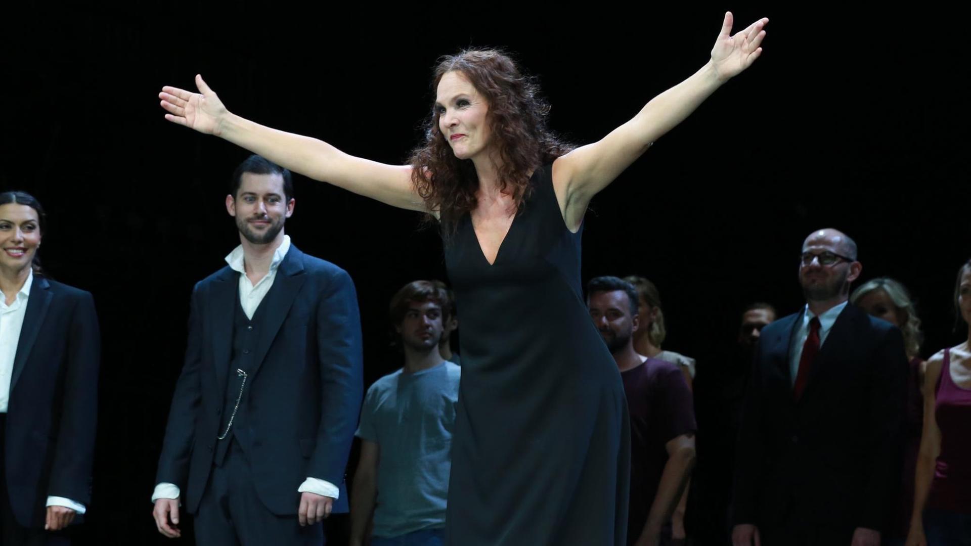 Die Opernsängerin Marlis Petersen bei einer Premiere im Wiener "Theater an der Wien" Die Opernsängerin Marlis Petersen bei einer Premiere im Wiener "Theater an der Wien"
