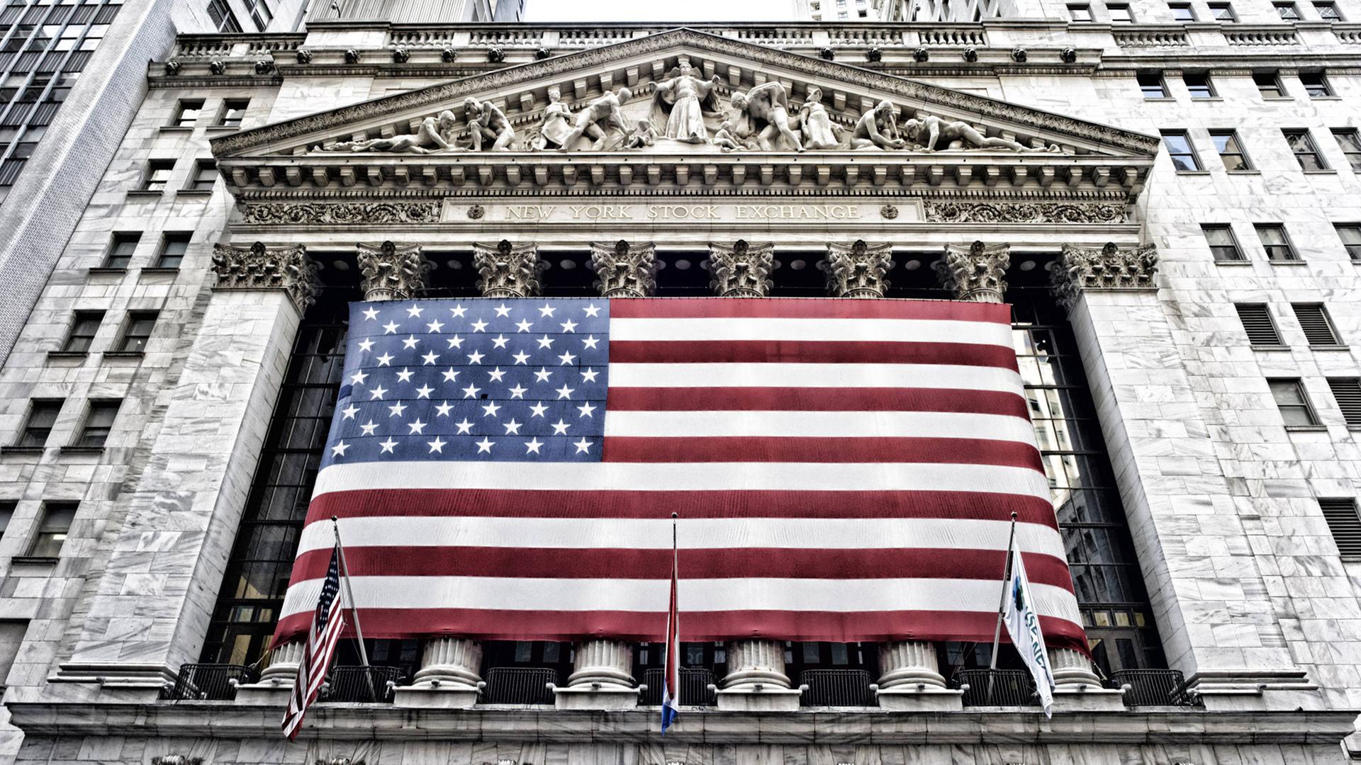 New York Stock Exchange in Manhattan New York Stock Exchange in Manhattan