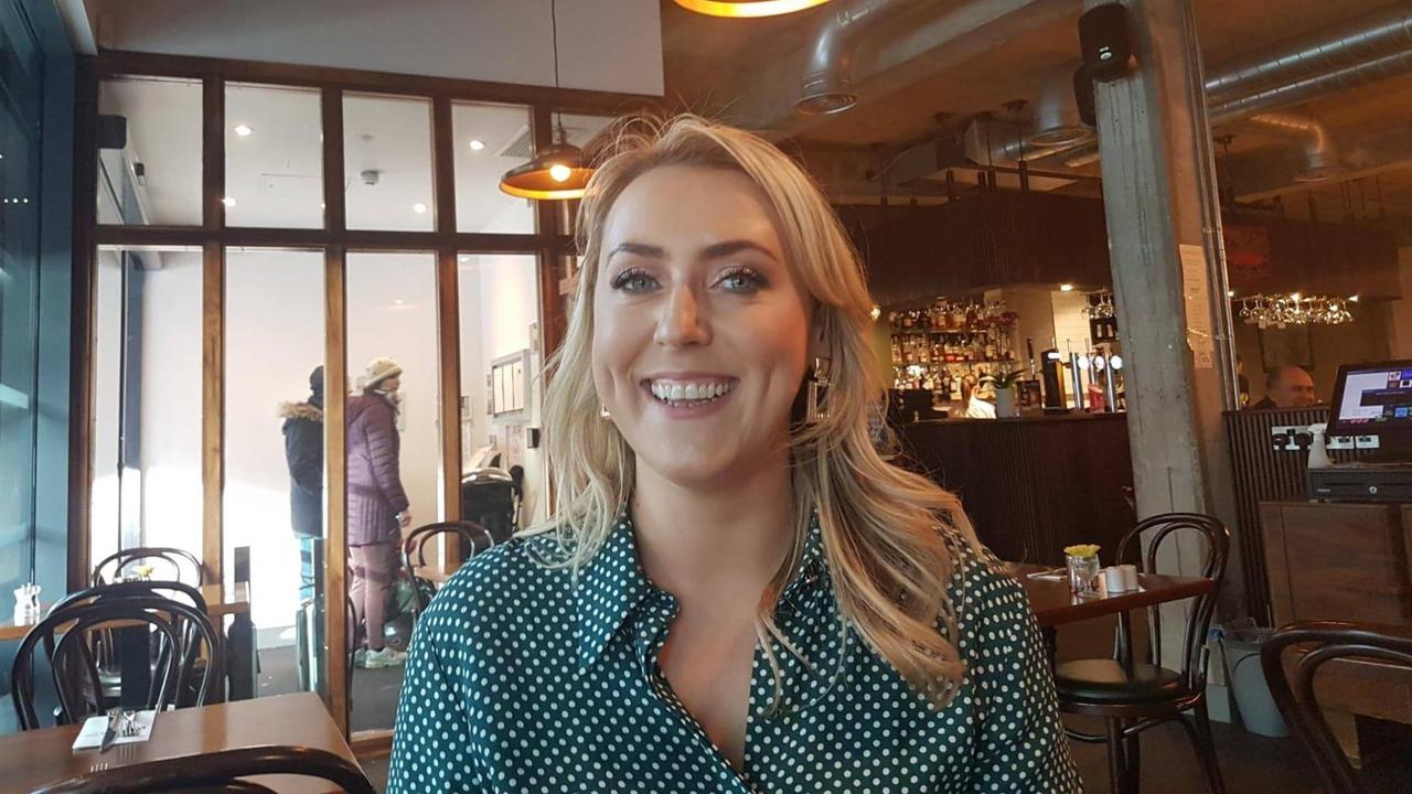 "Das gesamte Irland soll die EU verlassen" - Cáit Trainor, die ehemalige Vizepräsidentin der irisch-republikanischen Partei Sinn Féin. "Das gesamte Irland soll die EU verlassen" - Cáit Trainor, die ehemalige Vizepräsidentin der irisch-republikanischen Partei Sinn Féin.