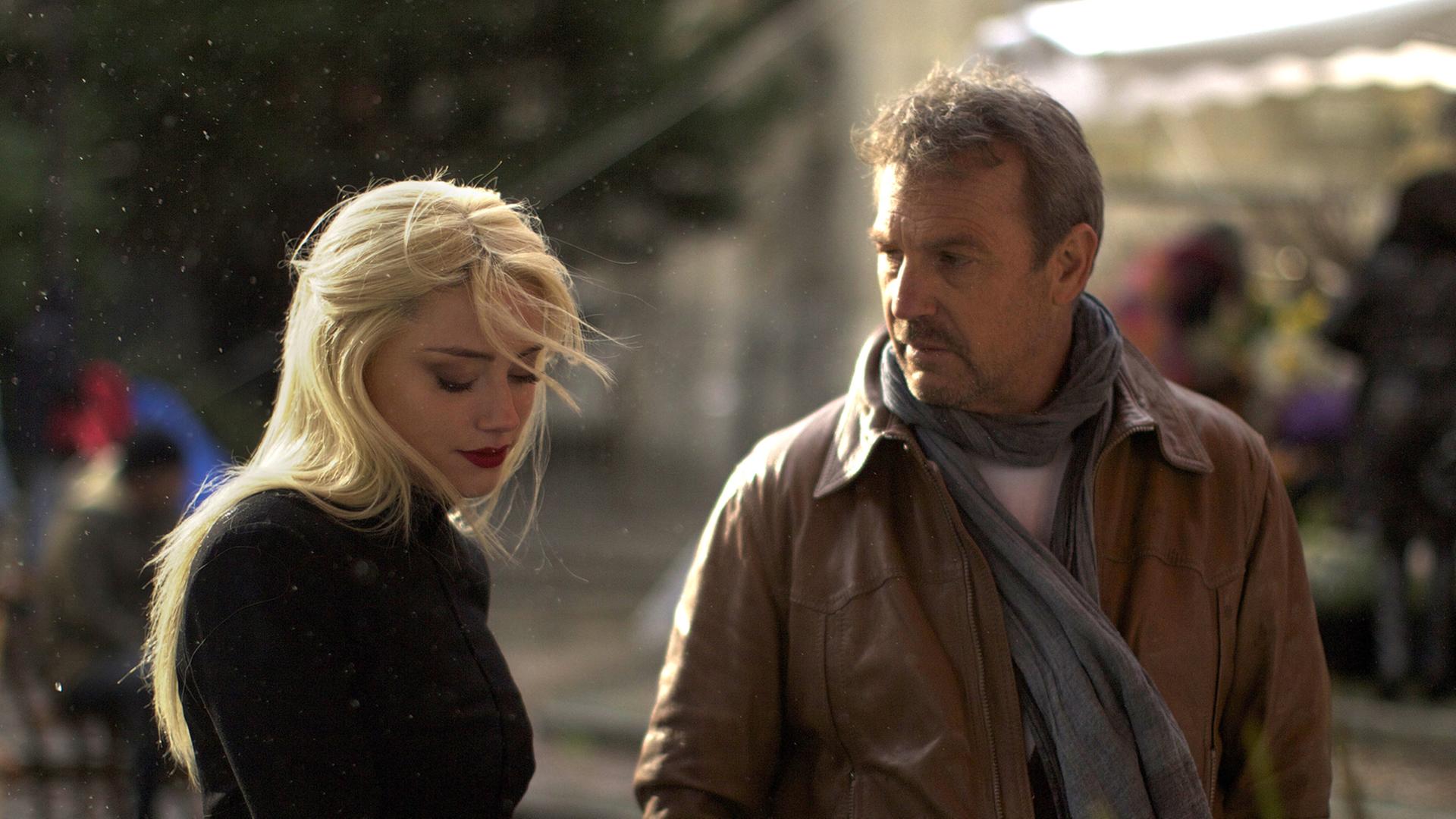 CIA-Agent Ethan Renner (Kevin Costner) und seine Chefin Vivi (Amber Heard) in einer Szene aus dem Film "3 Days To Kill". CIA-Agent Ethan Renner (Kevin Costner) und seine Chefin Vivi (Amber Heard) in einer Szene aus dem Film "3 Days To Kill".