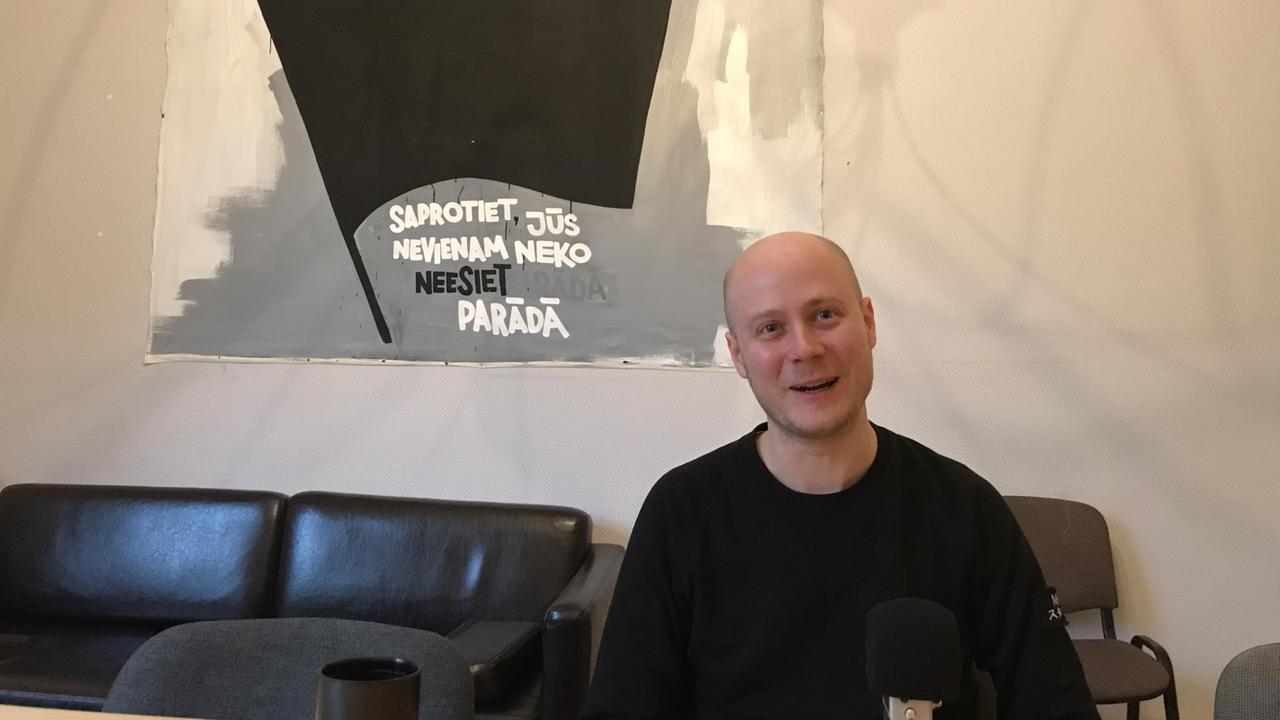 "Meduza"-Chefredakteur Ivan Kolpakov in den Redaktionsräumen. "Meduza"-Chefredakteur Ivan Kolpakov in den Redaktionsräumen.