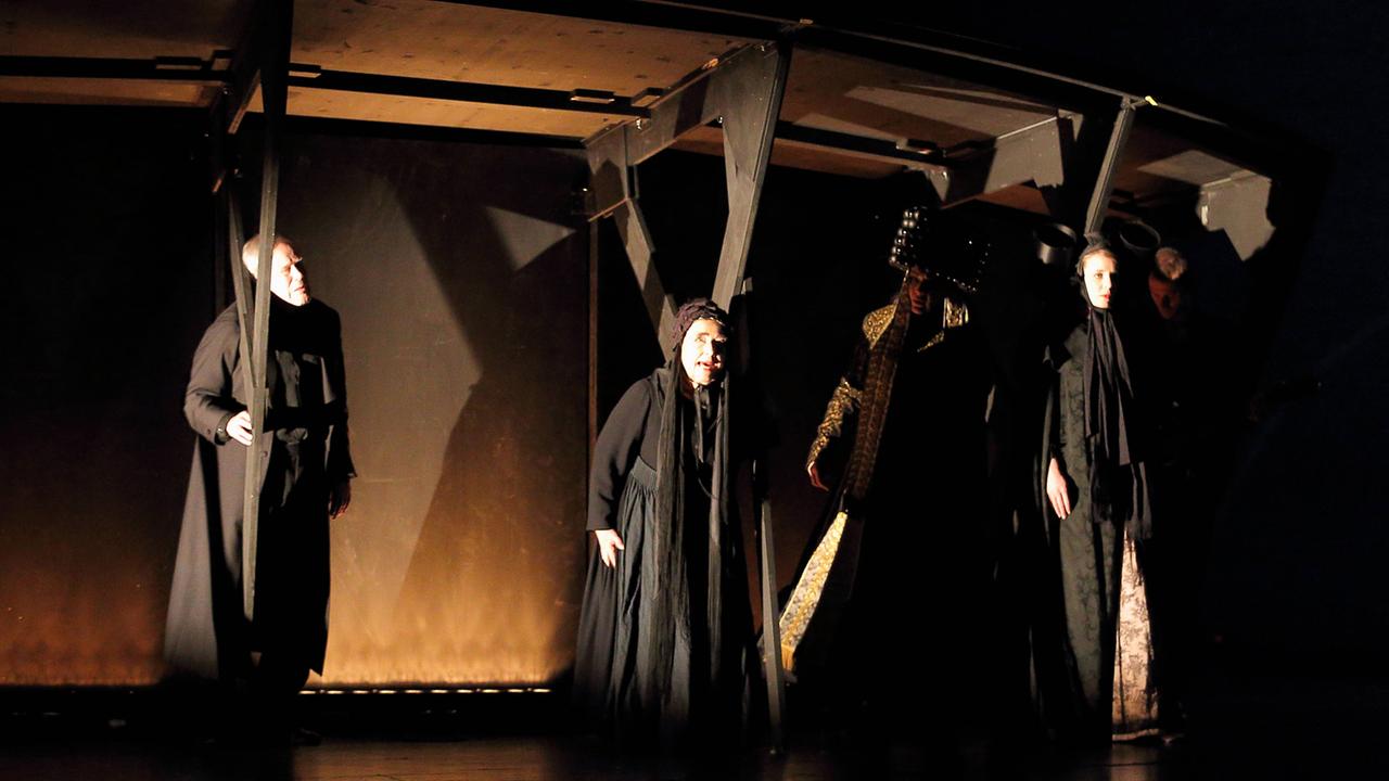 Markwart Müller-Elmau, Gabriele Heinz, Almut Zilcher, Katrin Wichmann und Ben Hartmann, v.l., während der Fotoprobe für das Stück Gespenster im Deutschen Theater Berlin. Premiere ist am 24. Februar 2017. // Nach August Strindberg, Henrik Ibsen und Heinrich Heine. Regie und Bühne Sebastian Hartmann. Kostüme Adriana Braga Peretzki. Deutsches Theater Berlin Gespenster Markwart Mueller Elmau Gabriele Heinz Almut Zilch Katrin Wichmann and Ben Hartmann V l during the Photo sample for the Piece Ghosts in German Theatre Berlin Premiere is at 24 February 2017 after August Strindberg Henrik Ibsen and Heinrich Heine Director and Stage Sebastian Hartmann Markwart Müller-Elmau, Gabriele Heinz, Almut Zilcher, Katrin Wichmann und Ben Hartmann, v.l., während der Fotoprobe für das Stück Gespenster im Deutschen Theater Berlin. Premiere ist am 24. Februar 2017. // Nach August Strindberg, Henrik Ibsen und Heinrich Heine. Regie und Bühne Sebastian Hartmann. Kostüme Adriana Braga Peretzki. Deutsches Theater Berlin Gespenster Markwart Mueller Elmau Gabriele Heinz Almut Zilch Katrin Wichmann and Ben Hartmann V l during the Photo sample for the Piece Ghosts in German Theatre Berlin Premiere is at 24 February 2017 after August Strindberg Henrik Ibsen and Heinrich Heine Director and Stage Sebastian Hartmann