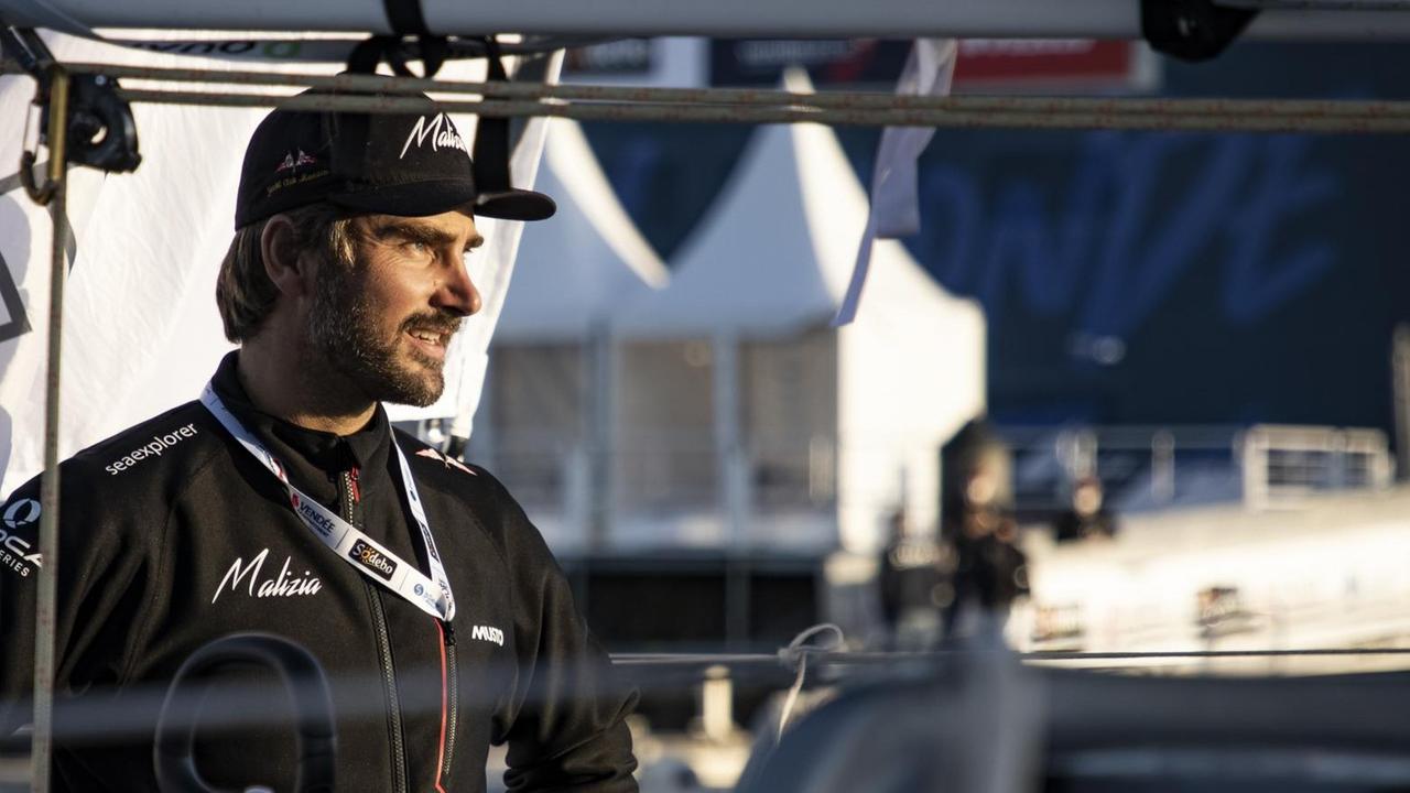 Der deutsche Skipper Boris Herrmann vor dem Start der Regatta "Vendée Globe" im November 2020 in Les Sables d'Olonne