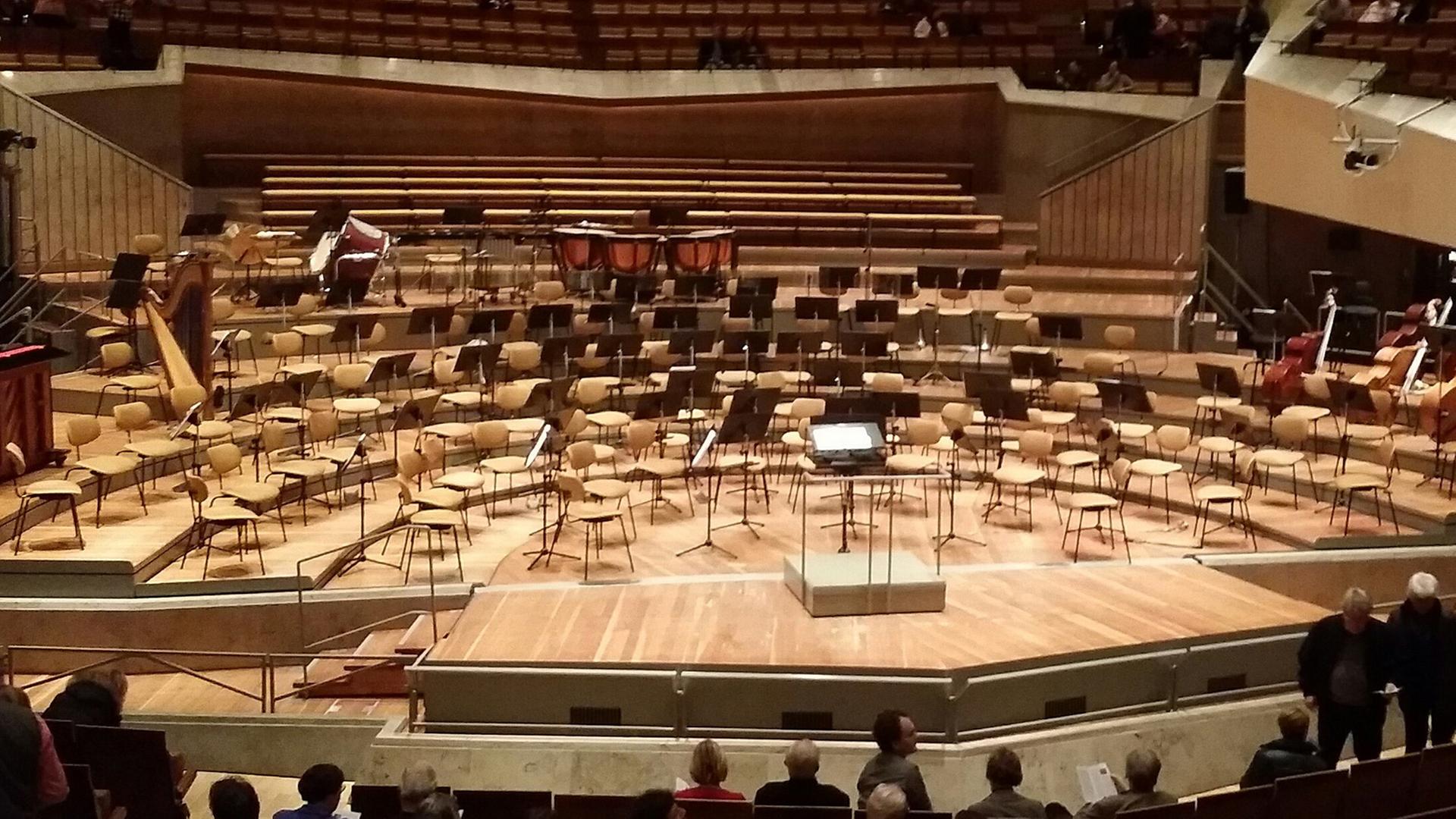 Blick in den Konzertsaal der Philharmonie Berlin Blick in den Konzertsaal der Philharmonie Berlin