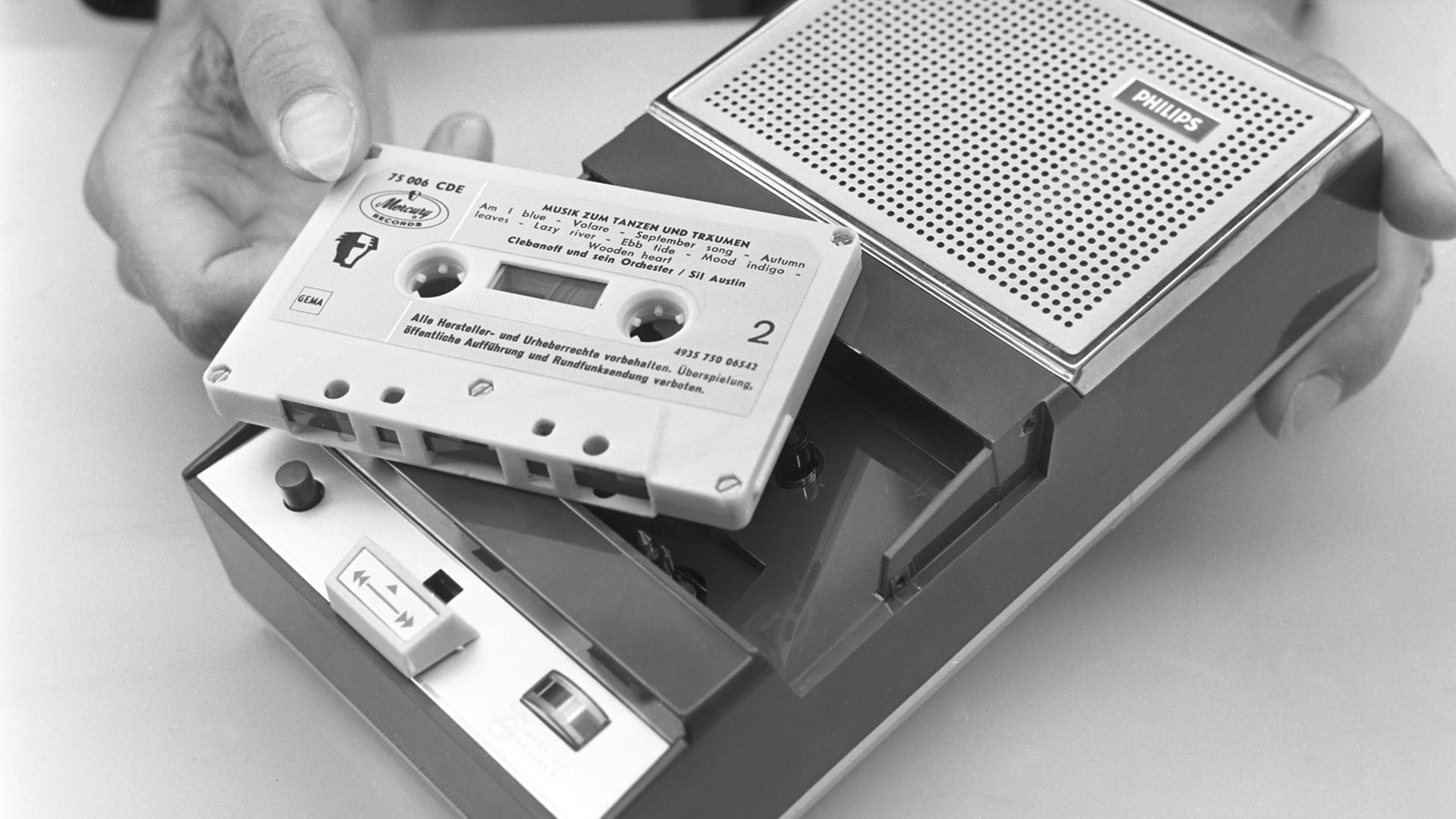 Ein Kassettendeck aus den 1960er-Jahren Ein Kassettendeck aus den 1960er-Jahren
