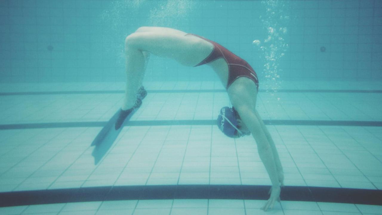 Akrobatik unter Wasser