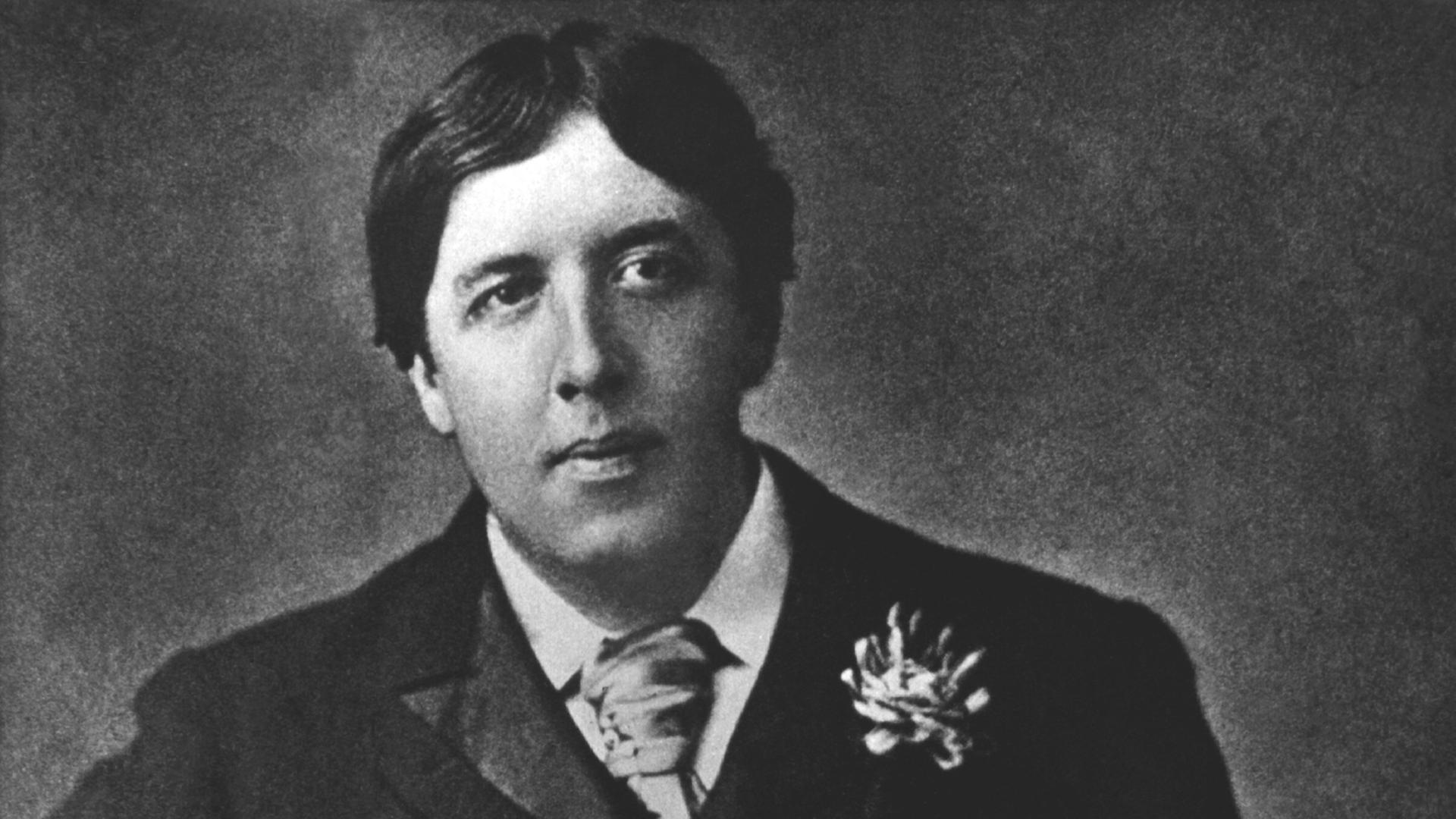 Zeitgenössische Aufnahme des irisch-britischen Schriftstellers Oscar Wilde. ("Dorian Gray", "Eine Frau ohne Bedeutung", "Lady Windmeres Fächer"). Er wurde am 16.10. 1854 in Dublin geboren und verstarb am 30.11.1900 in Paris.