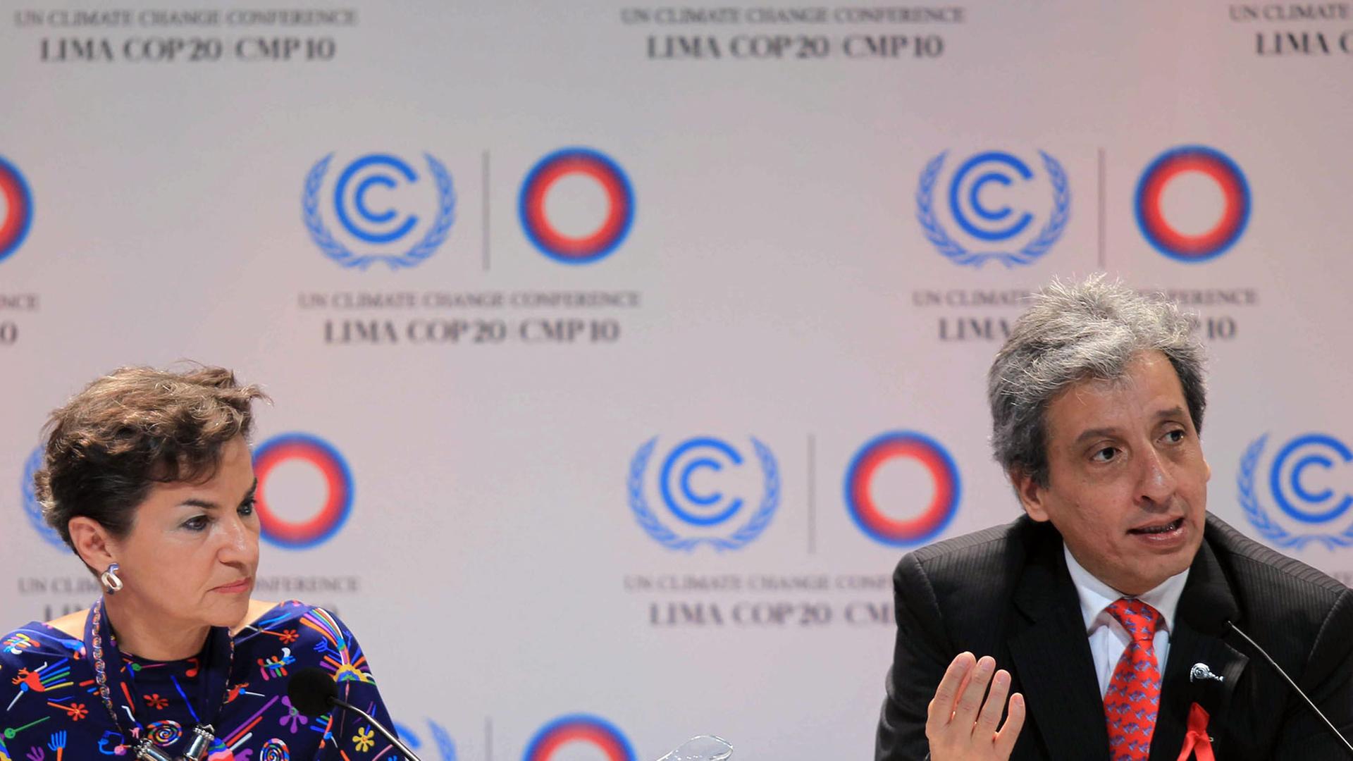 Generalsekretärin des UN-Klimaschutzsekretariats (UNFCCC) Christiana Figueres (l.) und Perus Umweltminister Manuel Pulgar Vidal (r.) Generalsekretärin des UN-Klimaschutzsekretariats (UNFCCC) Christiana Figueres (l.) und Perus Umweltminister Manuel Pulgar Vidal (r.)