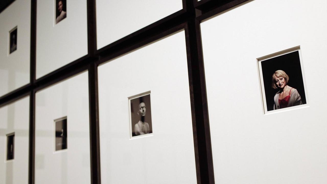 Blick in die Ausstellung Andreas Muehe. Mischpoche, im Hamburger Bahnhof - Museum fuer Gegenwart Berlin Blick in die Ausstellung Andreas Muehe. Mischpoche, im Hamburger Bahnhof - Museum fuer Gegenwart Berlin