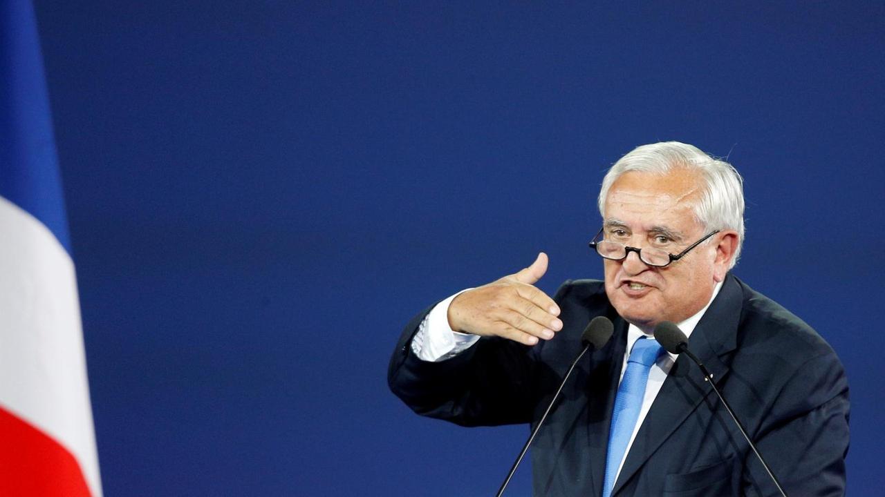 Der ehemalige französische Premierminister Jean-Pierre Raffarin in Paris. Der ehemalige französische Premierminister Jean-Pierre Raffarin in Paris.