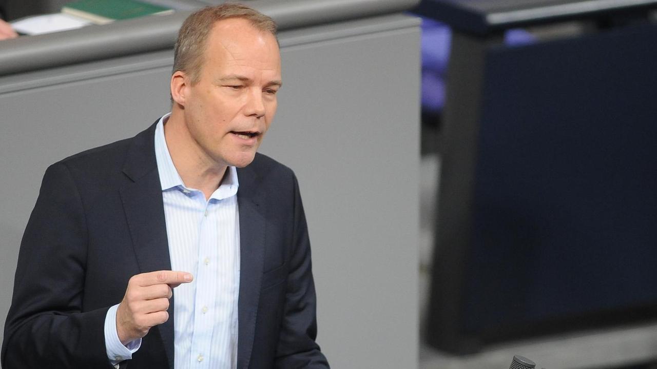 Matthias Miersch (SPD) bei einer Rede im Deutschen Bundestag Matthias Miersch (SPD) bei einer Rede im Deutschen Bundestag