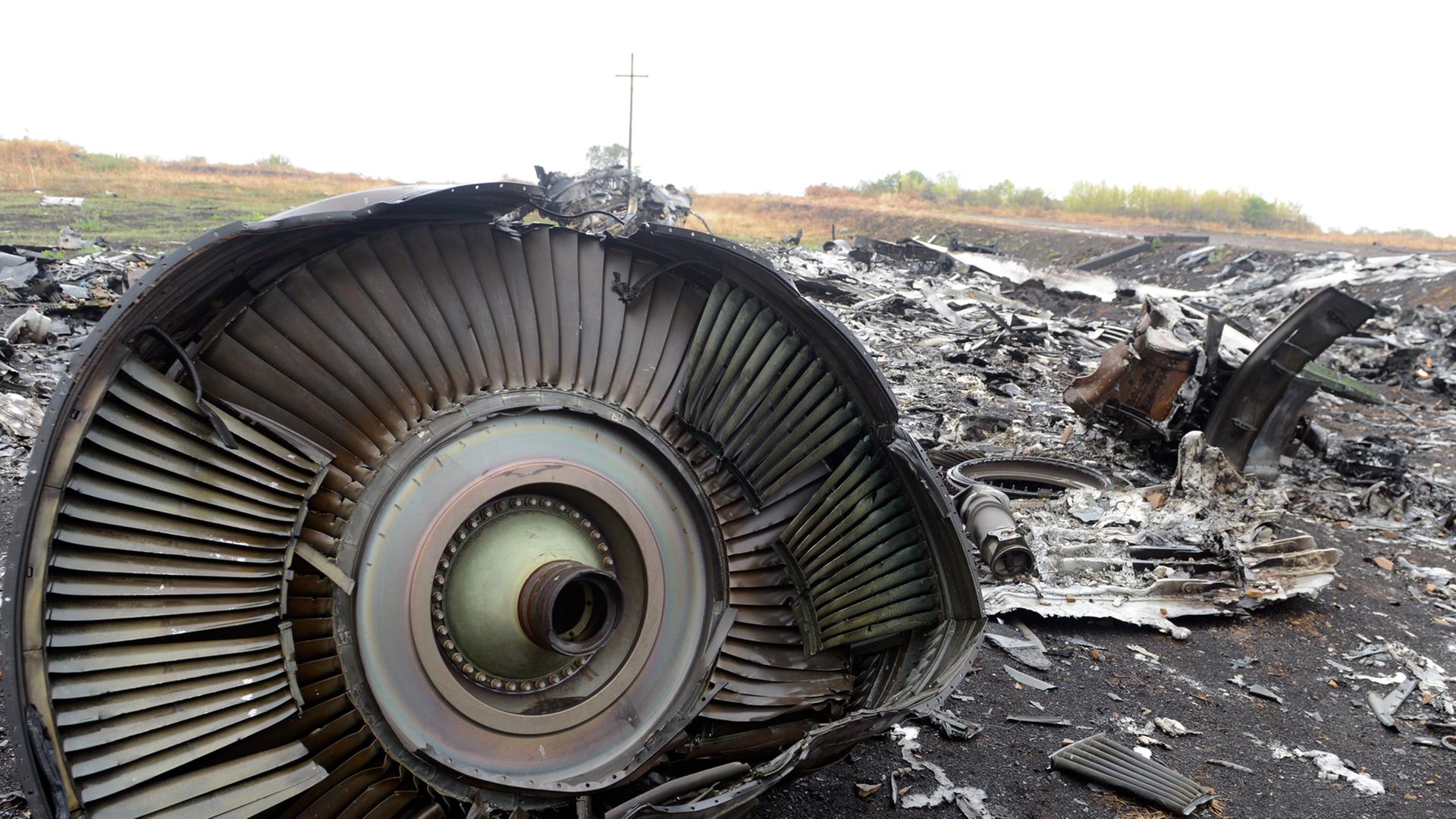 Abgeschossener Flug MH17 - Ermittlungen belasten Putin