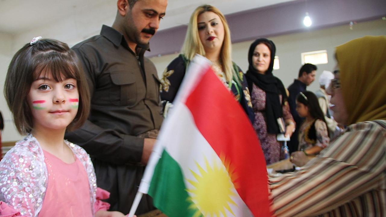 Anwohner von Irakisch-Kurdistan in einem Wahlbüro in der Hauptstadt Erbil.