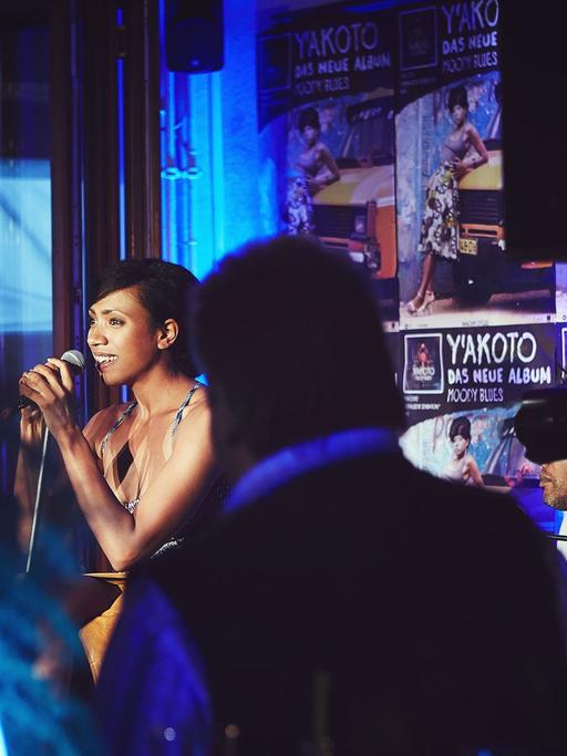Y'akoto beim Abschlusskonzert in Hamburg