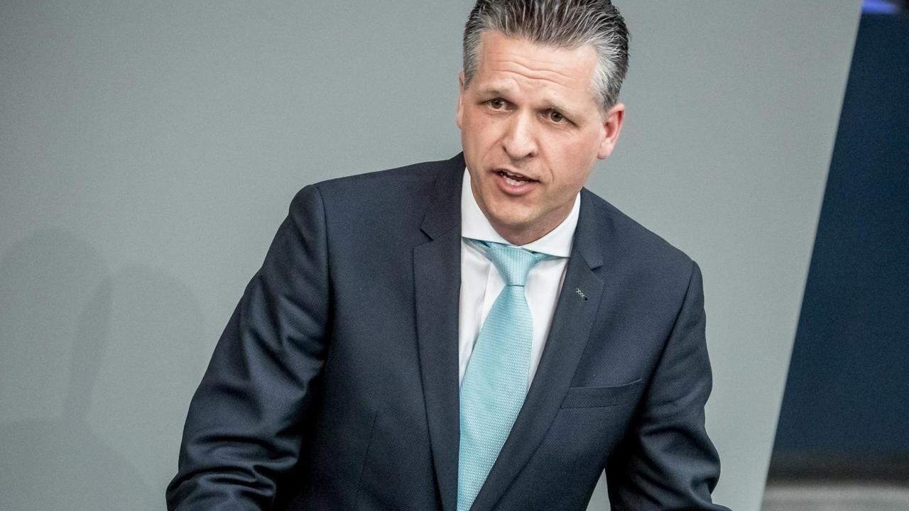 16.05.2018, Berlin: Thorsten Frei (CDU), spricht bei der Plenarsitzung des Deutschen Bundestages im Reichstagsgebäude. 16.05.2018, Berlin: Thorsten Frei (CDU), spricht bei der Plenarsitzung des Deutschen Bundestages im Reichstagsgebäude.