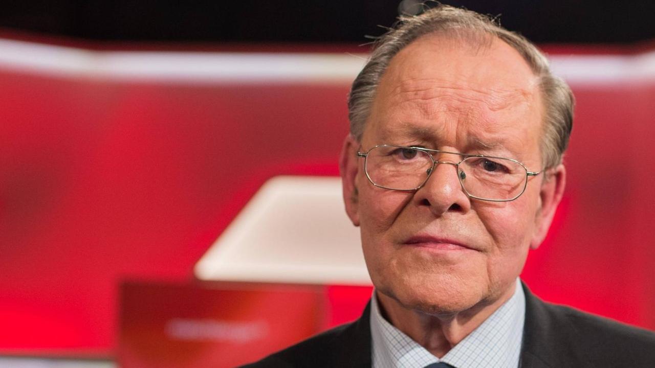 Der SPD-Politiker Rudolf Dreßler am 14.02.2018 im Berliner Studio der Sendung "Maischberger" Der SPD-Politiker Rudolf Dreßler am 14.02.2018 im Berliner Studio der Sendung "Maischberger"