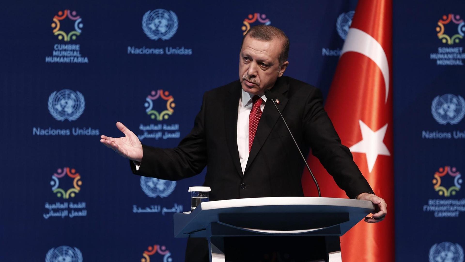 Recep Tayyip Erdogan beim UNO-Nothilfegipfel in Istanbul.