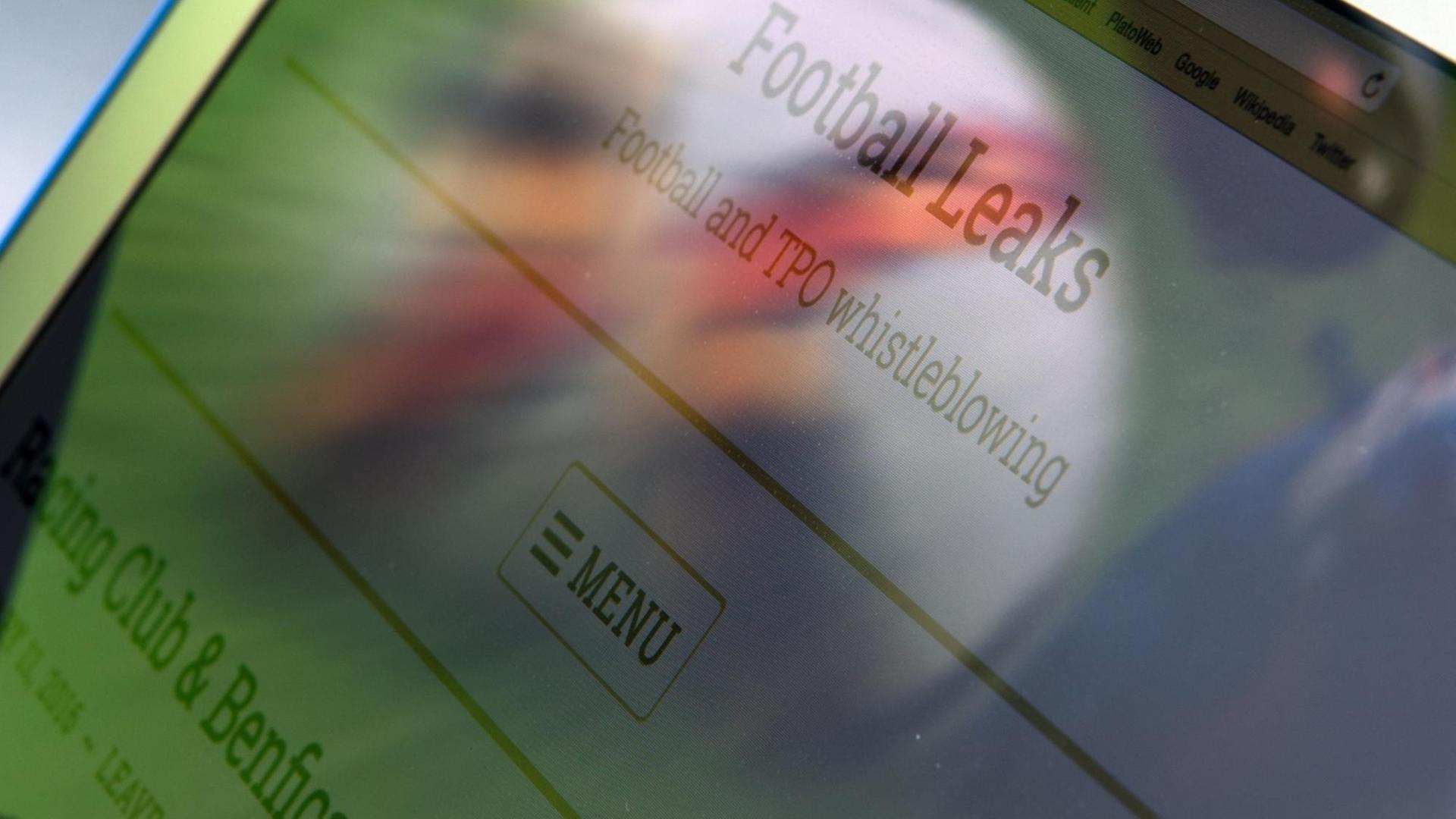 Die Internetseite Football-Leaks. Foto: Hendrik Schmidt/dpa | Verwendung weltweit Die Internetseite Football-Leaks. Foto: Hendrik Schmidt/dpa | Verwendung weltweit