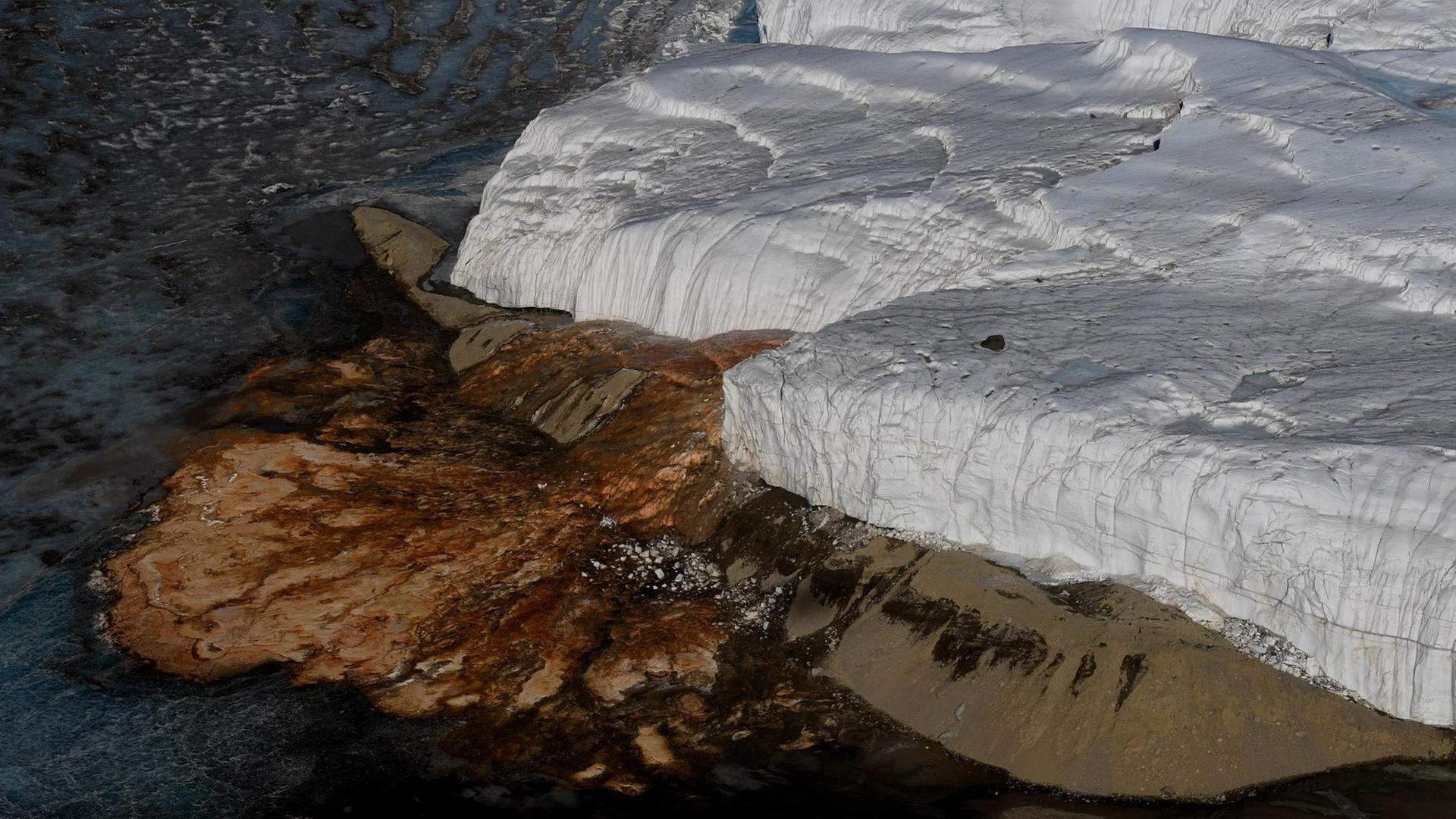 Der Taylor-Gletscher in der Antarktis. Der Taylor-Gletscher in der Antarktis.