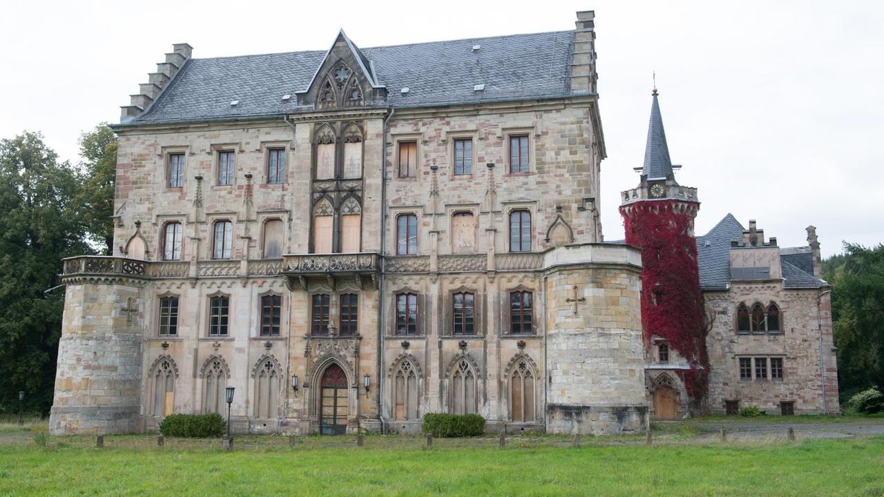 Das Schloss Reinhardsbrunn in Friedrichroda (Thüringen).