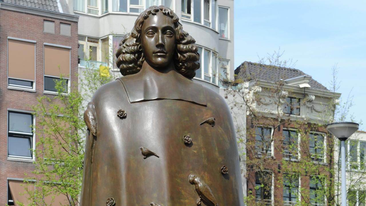 Denkmal für den Philosophen Baruch de Spinoza 