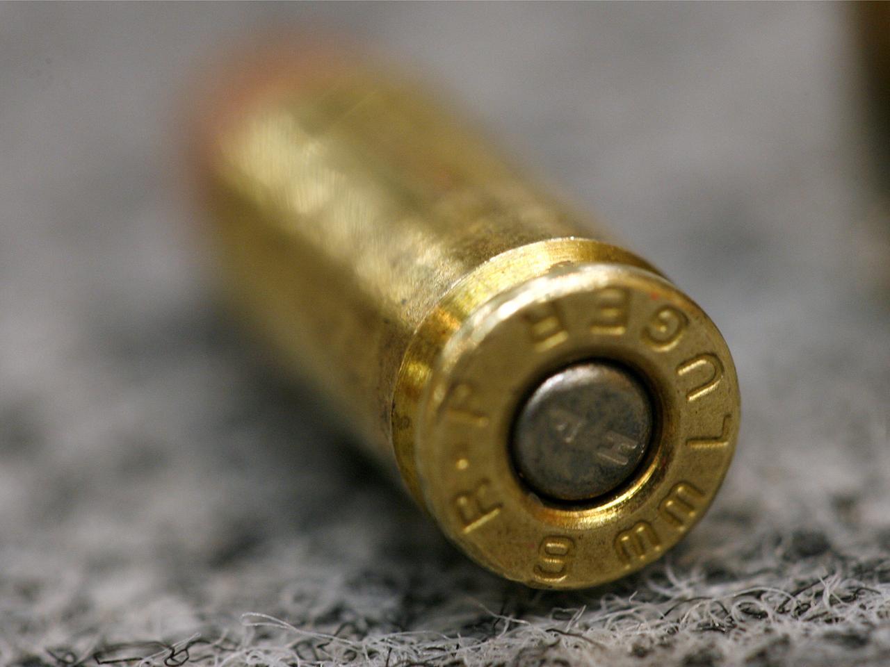 Eine Neun-Millimeter-Patrone Eine Neun-Millimeter-Patrone