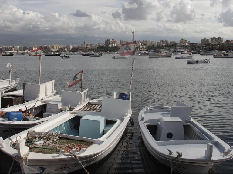 Blick auf den Hafen von Tripoli